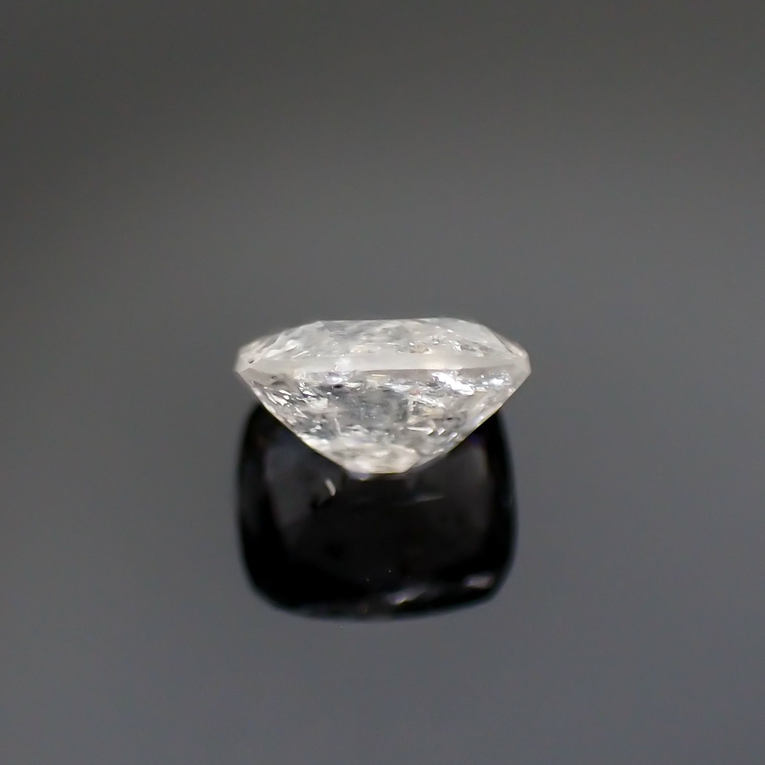 マスグラバイト(宝石名マスグラバイト) ビルマ・モゴク産 0.456ct ソ付(日独)[210510930]4.9×4.2mm前後