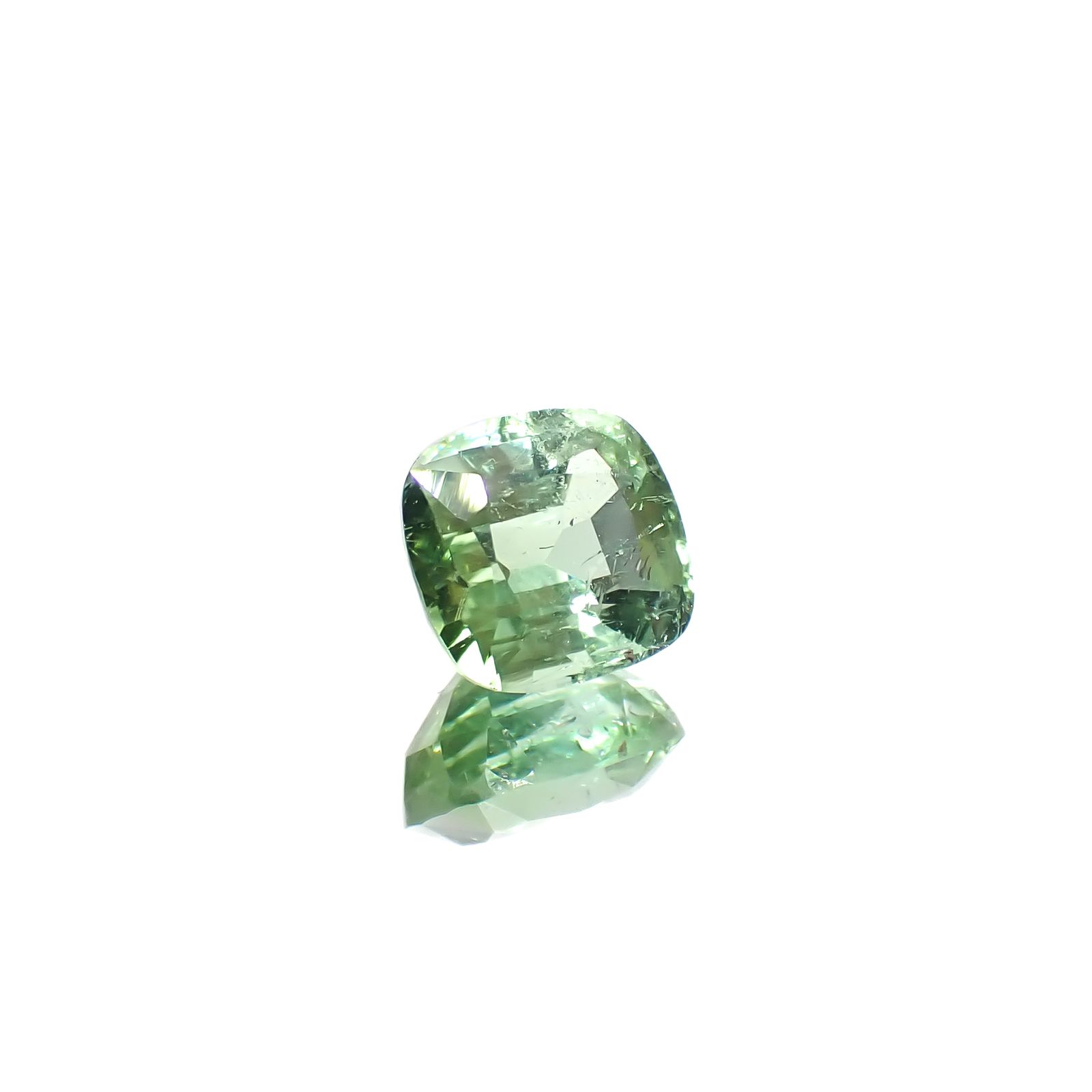 グリーントルマリン(宝石名トルマリン)アフガニスタン産 1.10ct 識別済[240527792]6.2x5.9mm前後