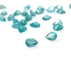 <ランダムセレクト1個販売>グランディディエライト マダガスカル産 約0.14ct [250129741-PAC]3x4mm前後