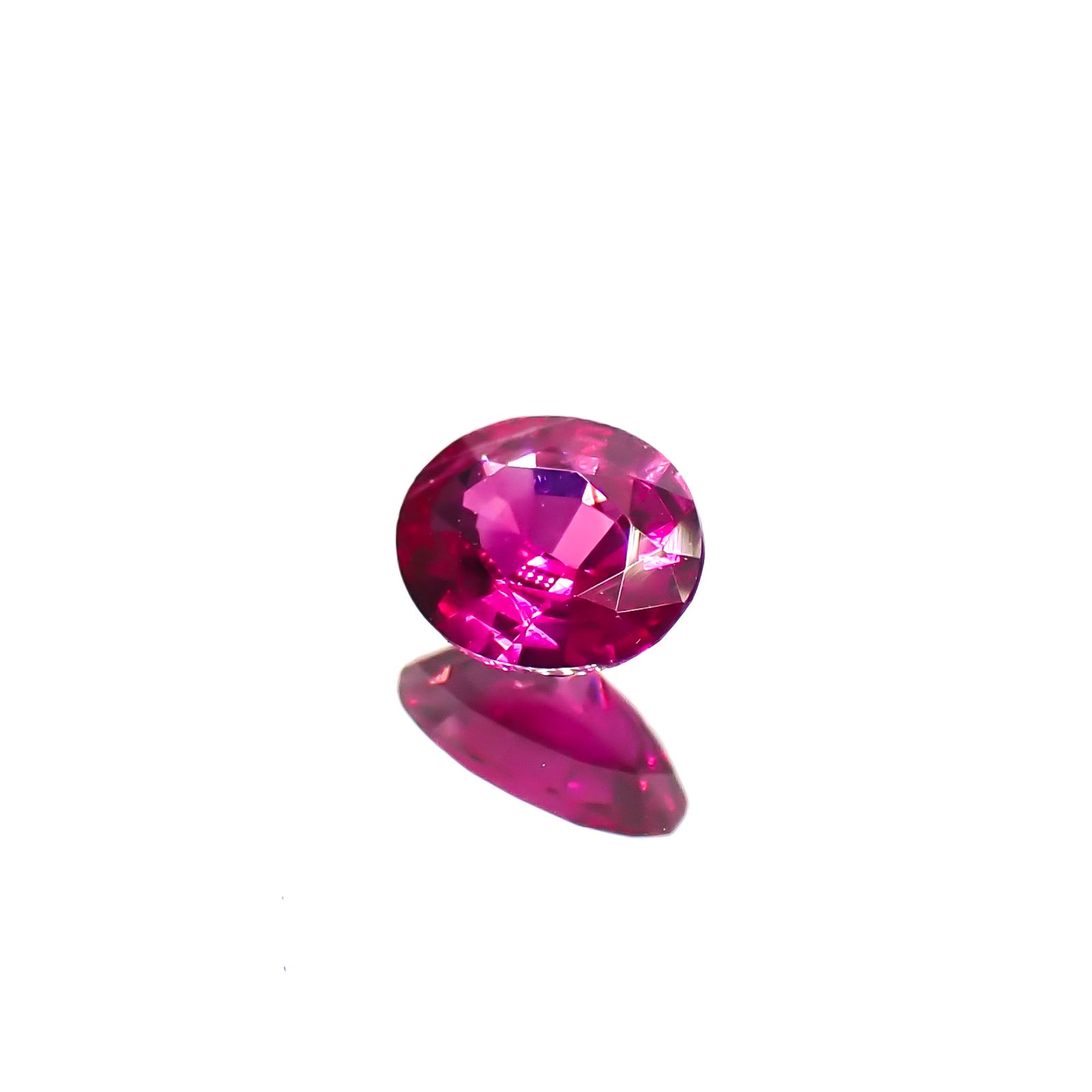 ルビー ビルマ/モザンビーク産 0.21ct [241029397]4.4x3.5mm前後