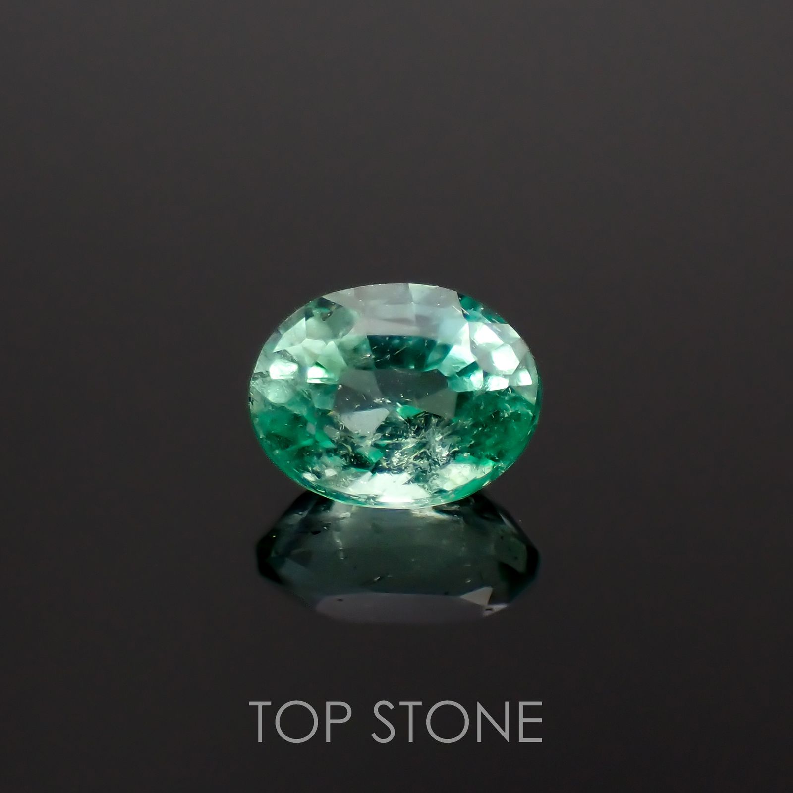 パステルカラーエメラルド ザンビア産 0.17ct[230119963]3.9x3mm前後