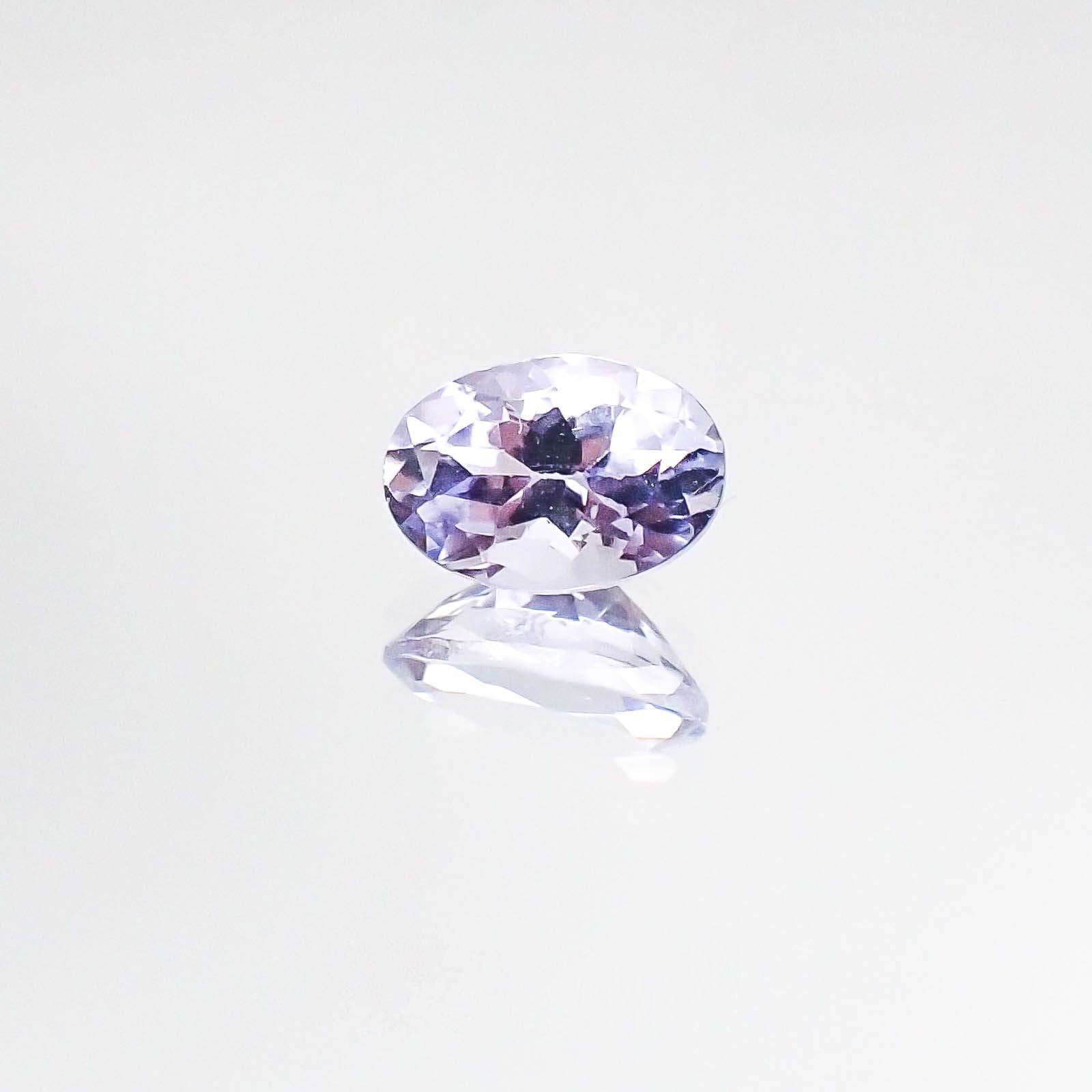 ラベンダーゾイサイト(宝石名ゾイサイト)タンザニア産 0.67ct 識別済[230522015]6.4x4.3mm前後