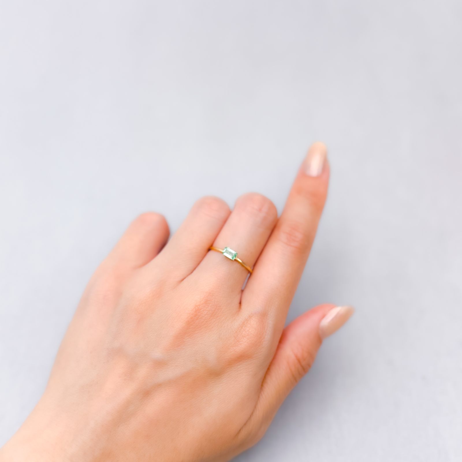 エメラルド ザンビア産 0.27ct [250430234]4.8x2.8mm前後