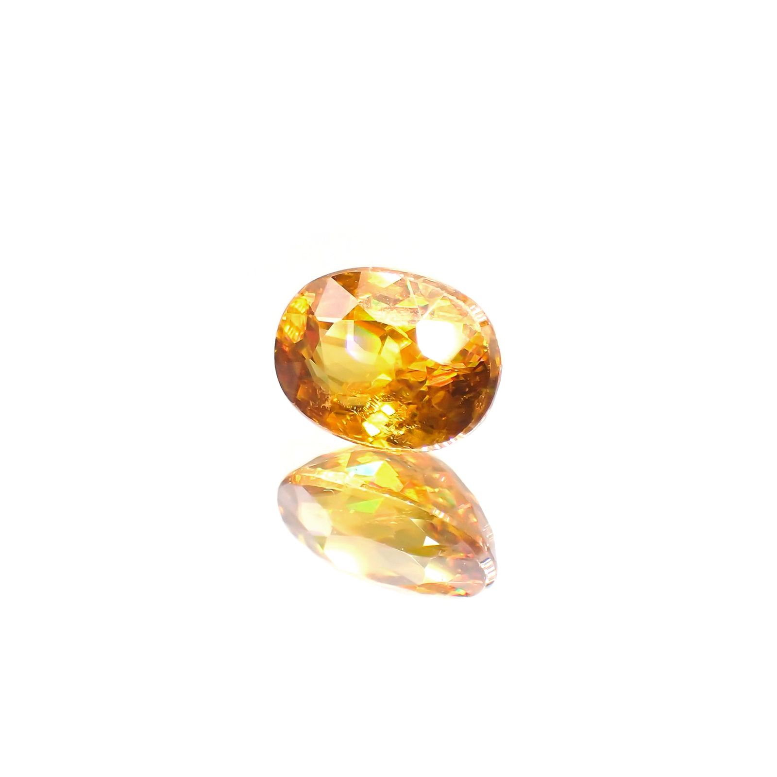 ゴールデンスフェーン(宝石名スフェーン) マダガスカル産 1.63ct 識別済[210812763]8.1×5.7mm前後