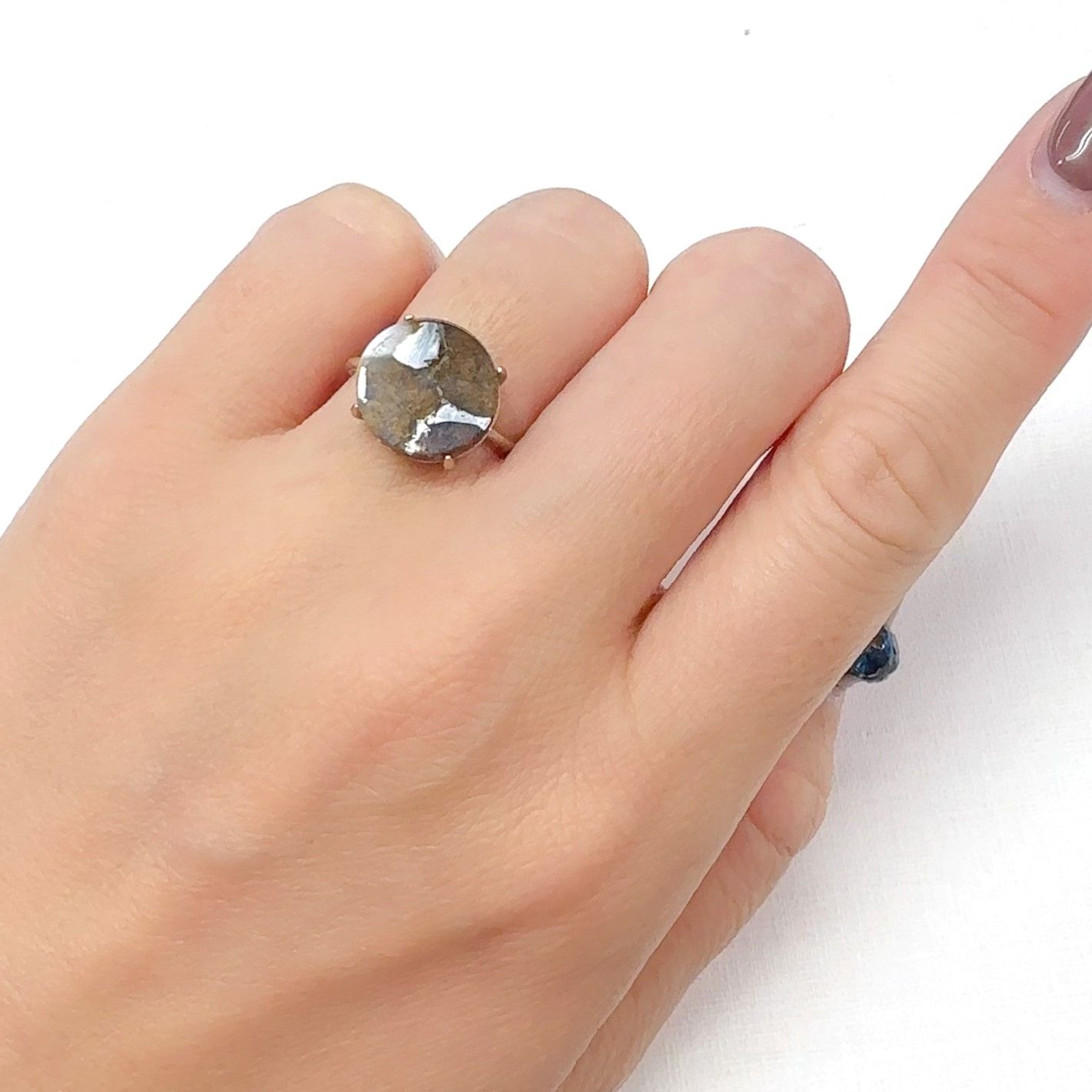 パラサイト隕石Sericho トリプレット 発見地:ケニア 2.94ct[240527649]12x12mm前後