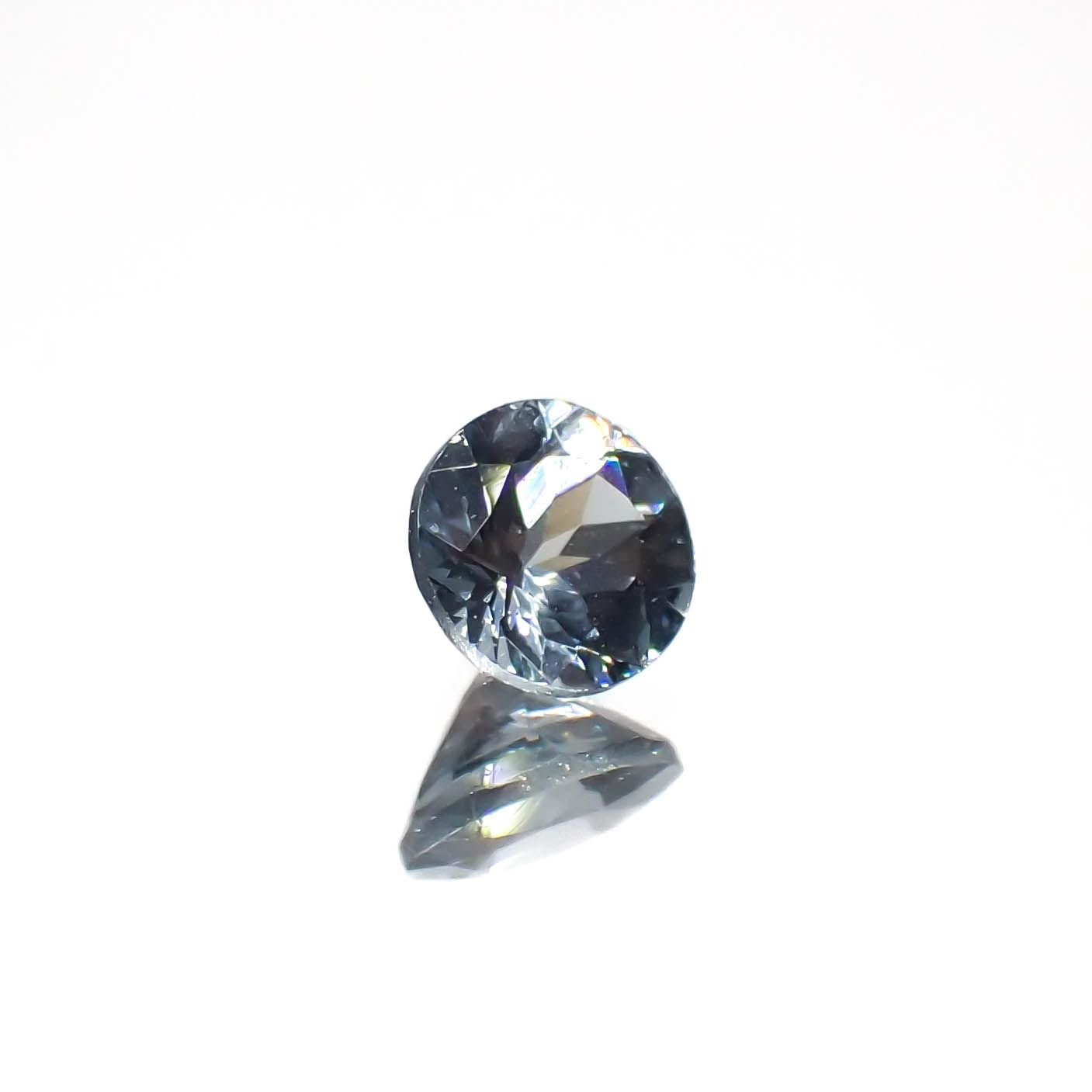 グレースピネル タンザニア産 0.40ct[230421535]4.4x4.4mm前後