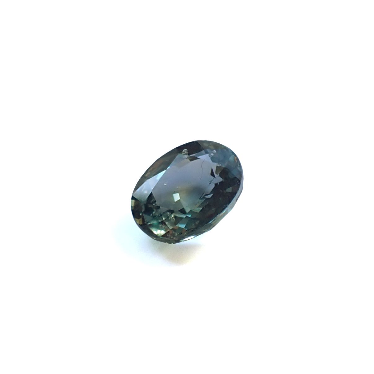 サファイア(宝石名サファイア) マダガスカル/スリランカ産 識別済 1.32ct / 7x5.8mm前後 [260112474]
