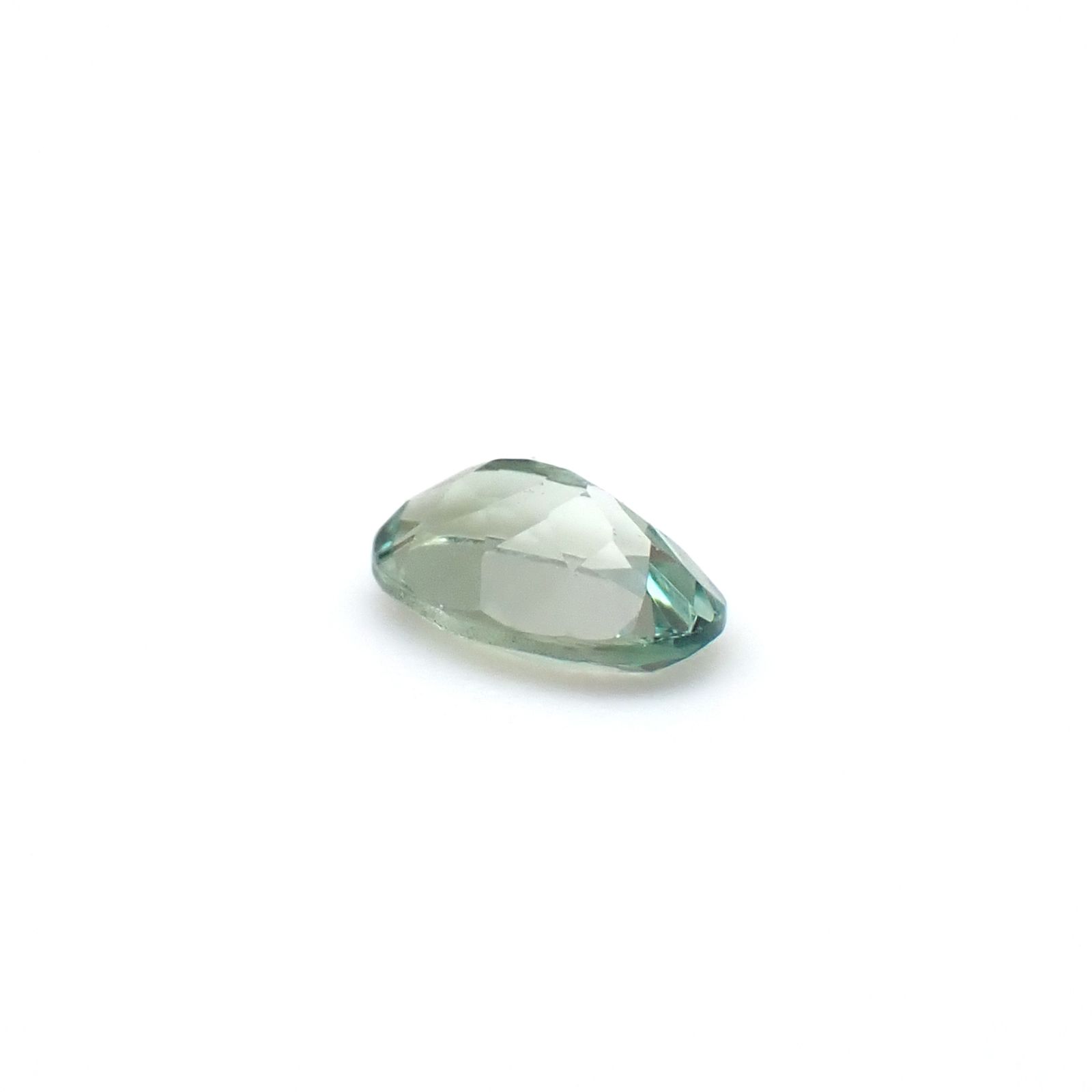 グリーンゾイサイト(宝石名ゾイサイト)タンザニア産 識別済 0.25ct / 5x3.2mm前後 [260932855]