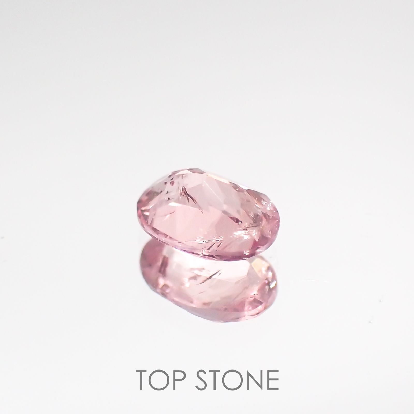 ペツォッタイト(ラズベリル)(宝石名ペツォッタイト) マダガスカル産 0.162ct ソ付(彩珠)[210711804]4×3mm前後
