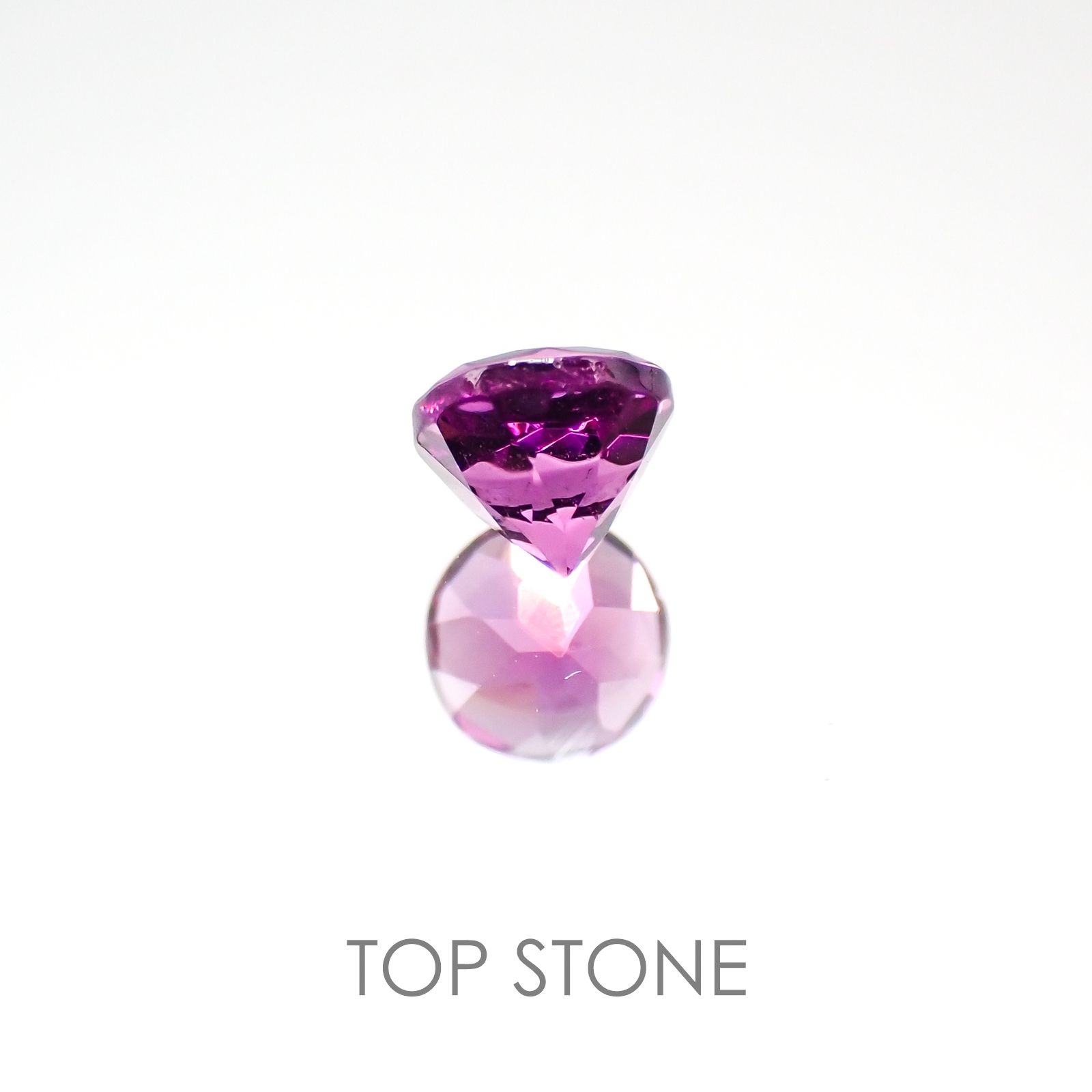 マラヤガーネット タンザニア産 ルース 0.46ct[20117594]4.1×4.1mm前後