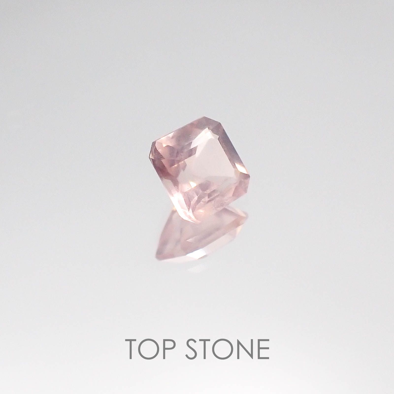 ディープローズクォーツ モザンビーク産 ルース 0.55ct[20084630]5×4.8mm前後