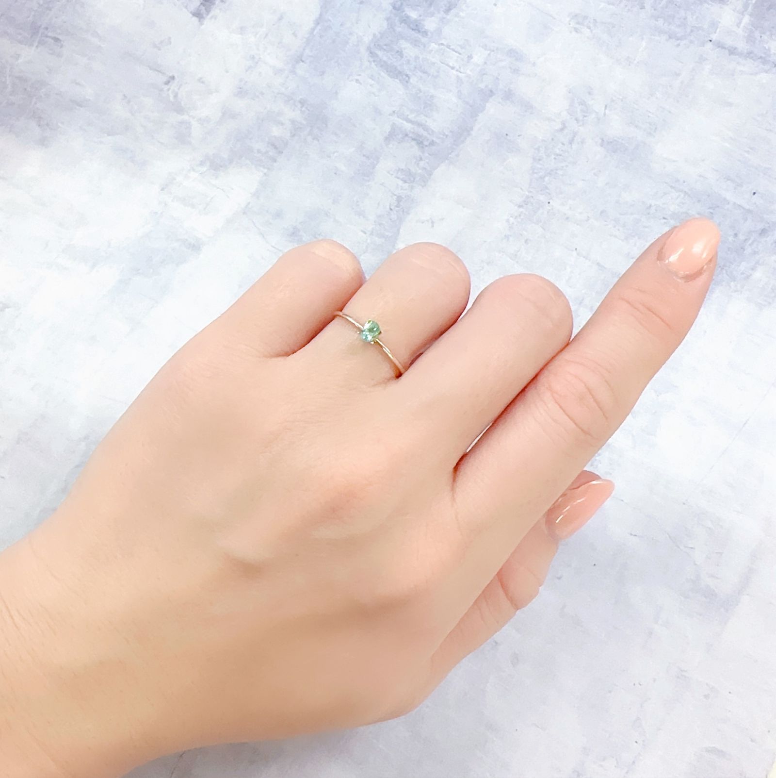 パステルカラーエメラルド ザンビア産 0.18ct[230119961]4x3mm前後