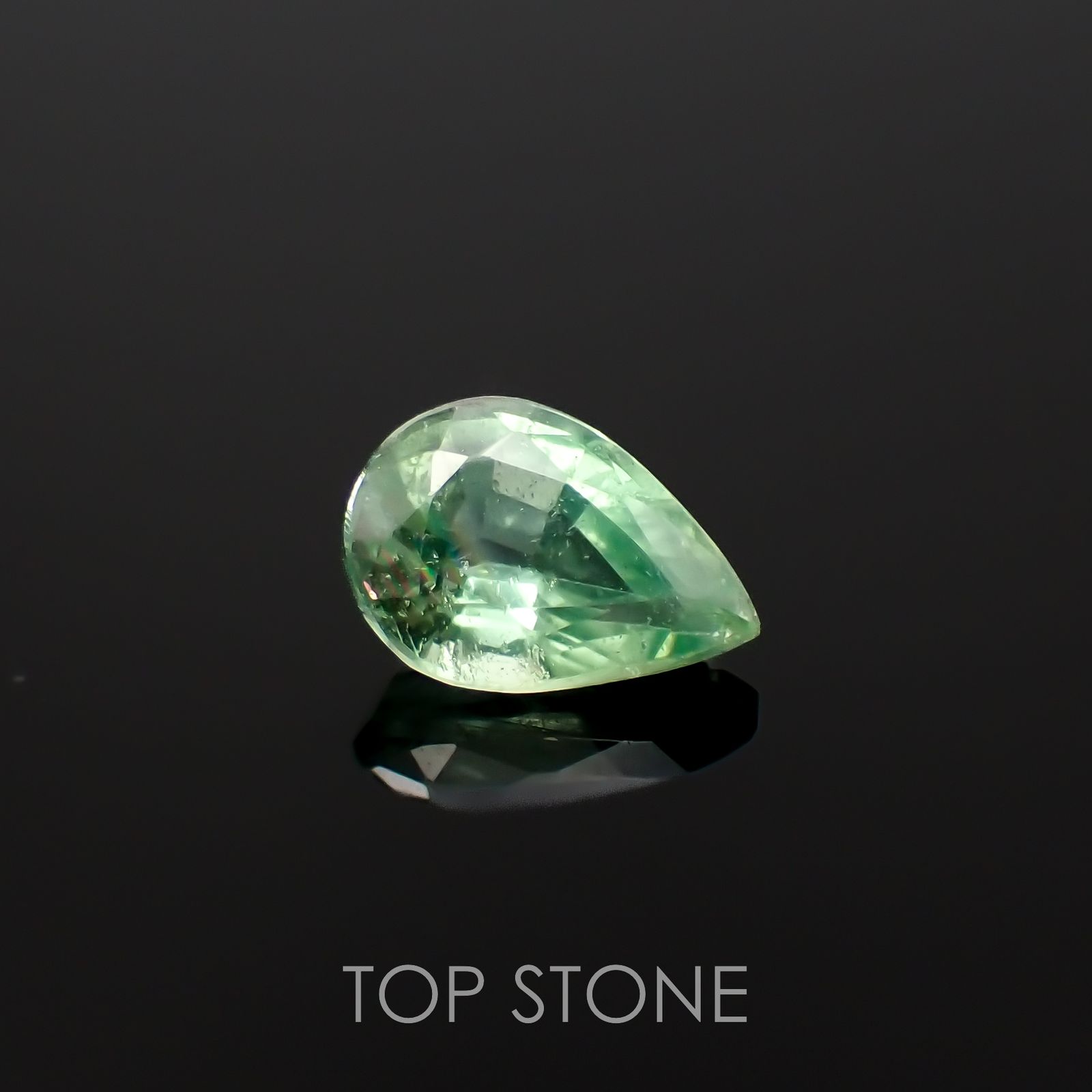 グリーンカイヤナイト タンザニア産 0.89ct[230220568]7.2x5mm前後