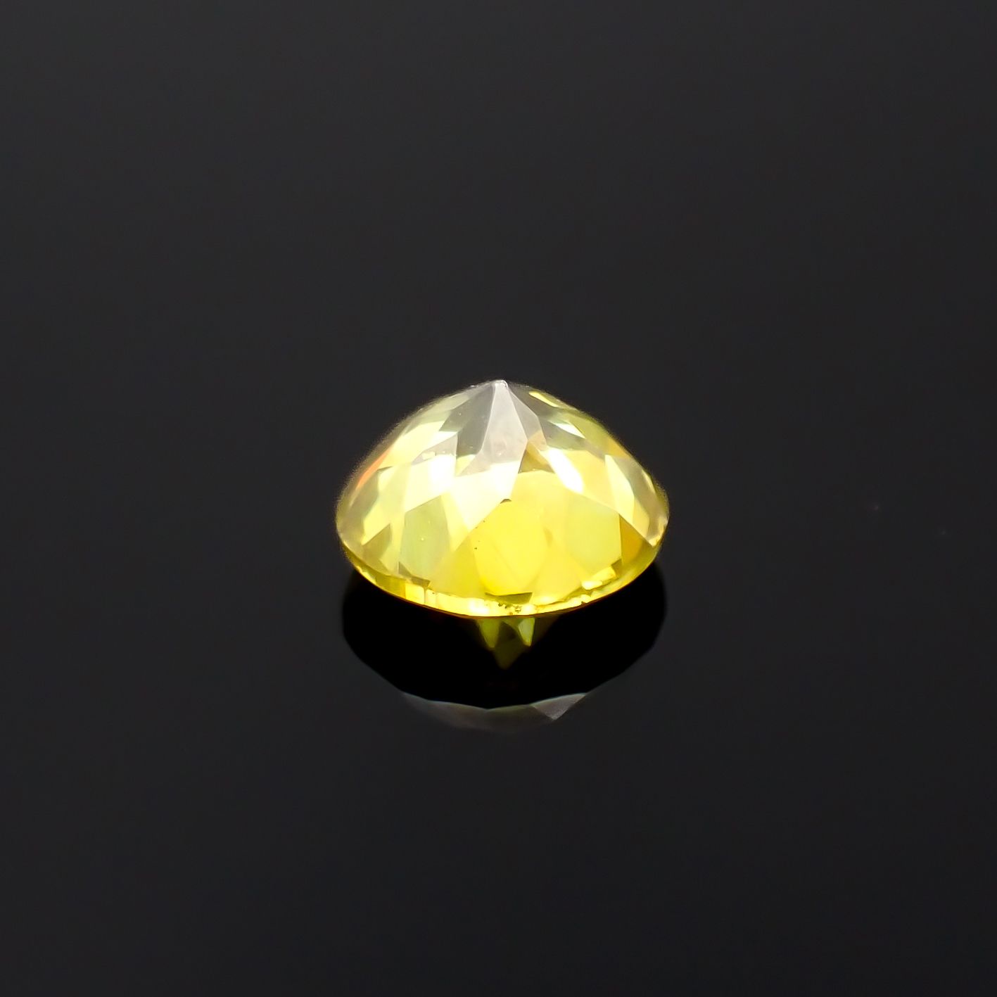 スファレライト スペイン産 0.47ct[230722755]4.5x4.4mm前後