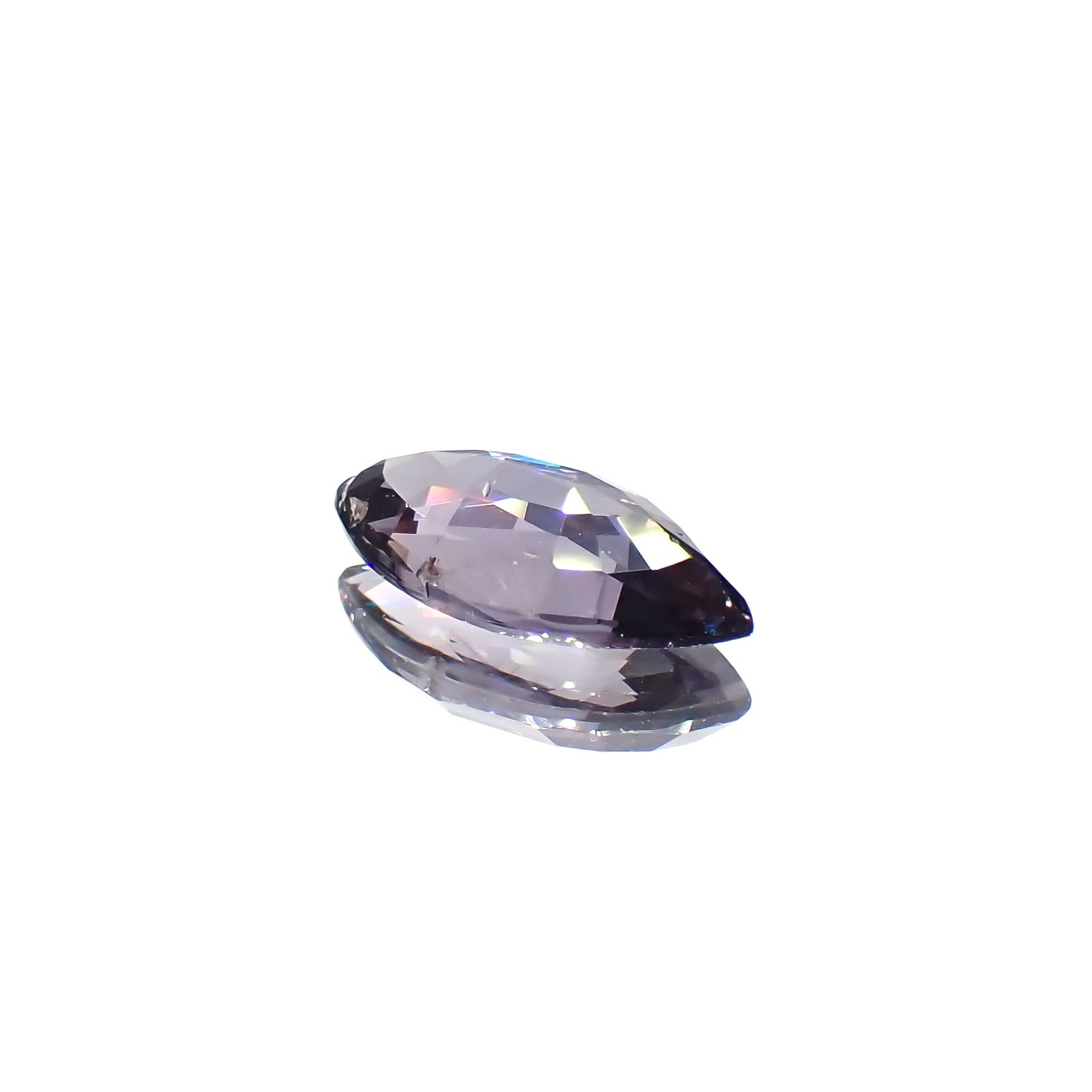 ベキリーブルーガーネット（カラーチェンジガーネット アレキタイプ）(宝石名ガーネット)マダガスカル・ベキリー産 1.25ct 識別済[231224533]10.3x5.2mm前後