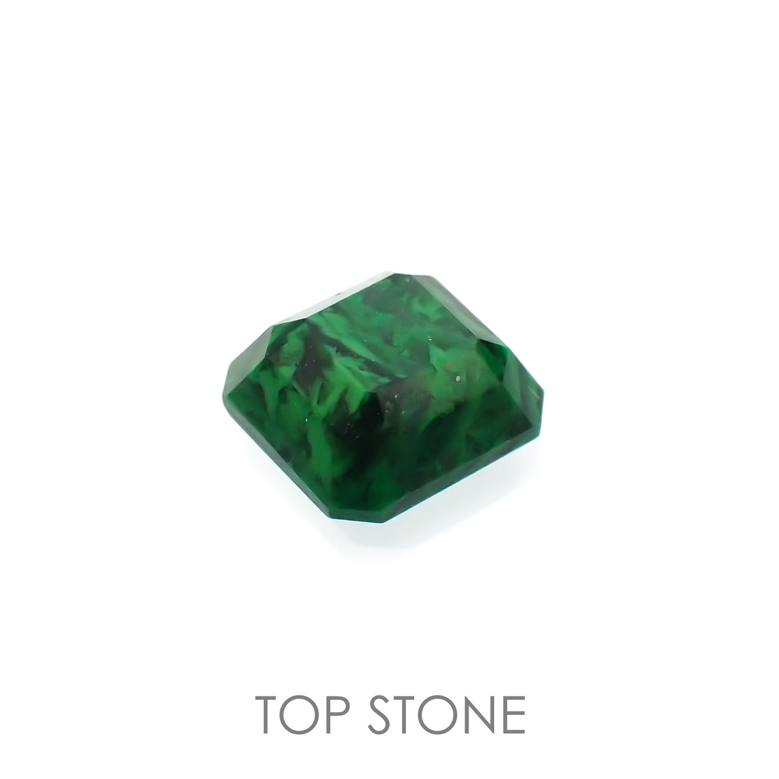 モーシッシ ビルマ産 0.69ct[220918032]5.5x5.2mm前後