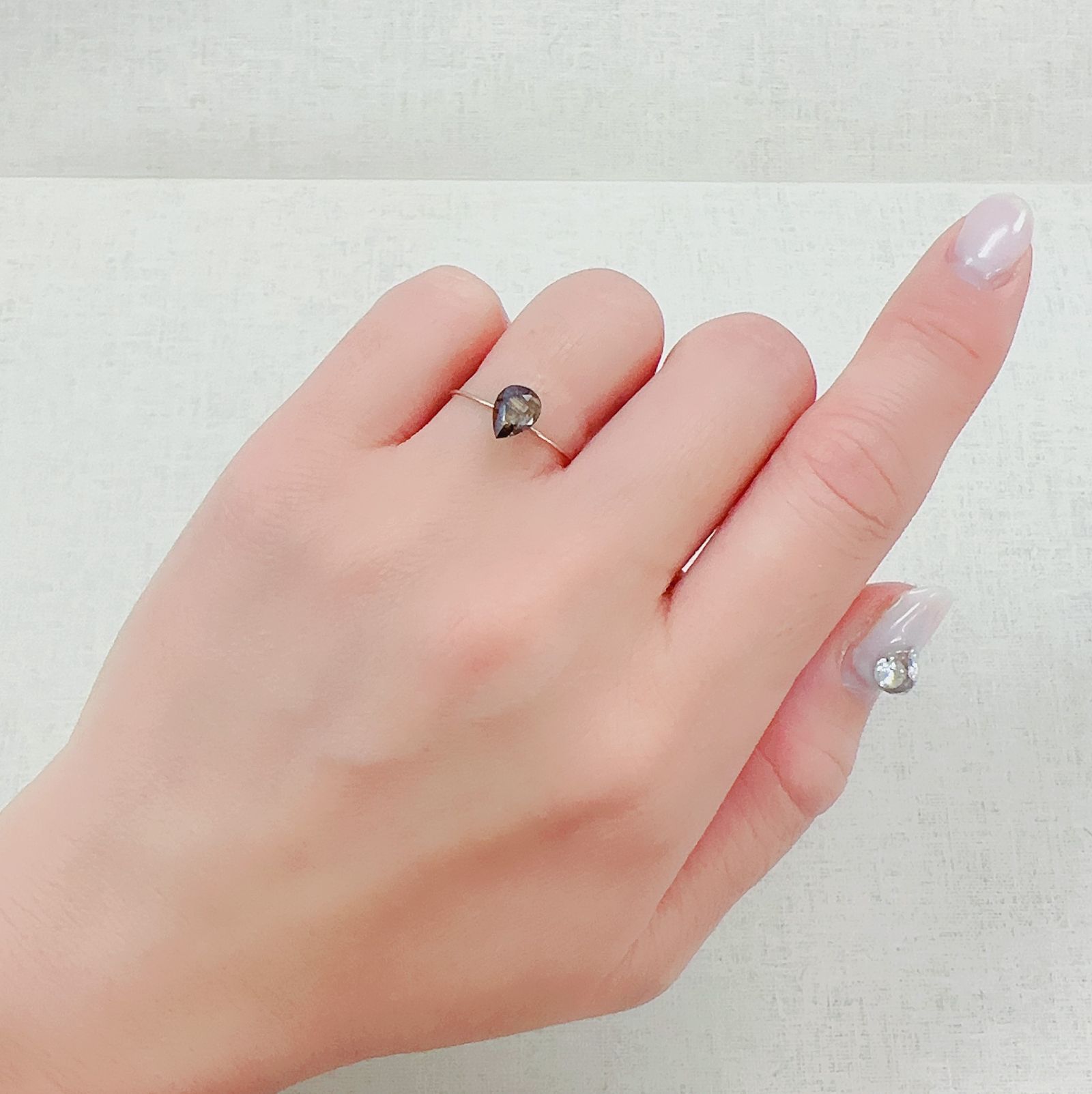 ゴールドシーンサファイア非加熱 ケニア産 0.83ct[230321330]6.8x5.3mm前後