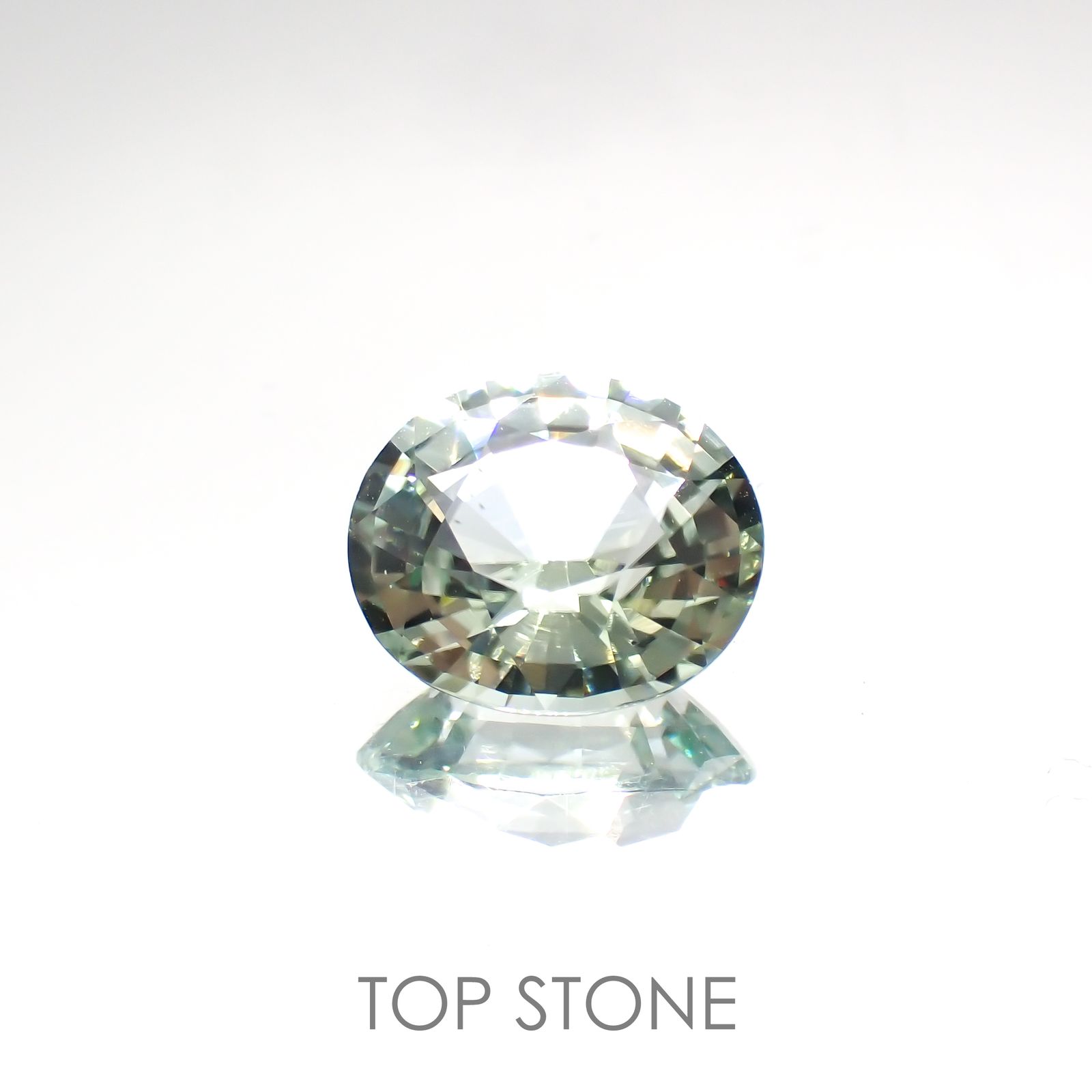 ミントトルマリン(宝石名ライトグリーン・トルマリン) ルワンダ産 1.659ct ソ付(彩珠)[210510002]8.3×7.3mm前後