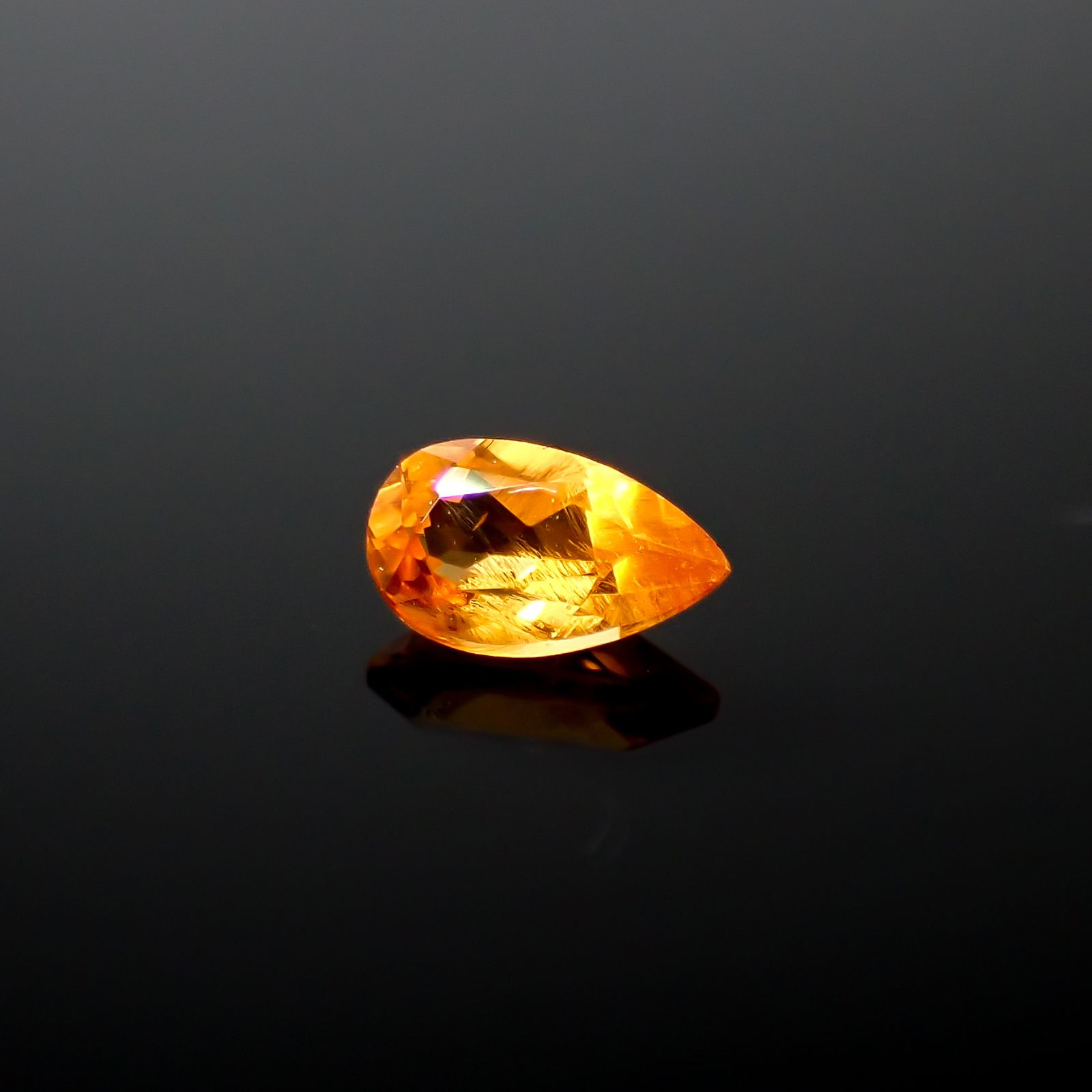 マンダリンガーネット マダガスカル産 0.24ct[240628215]4.8x2.8mm前後
