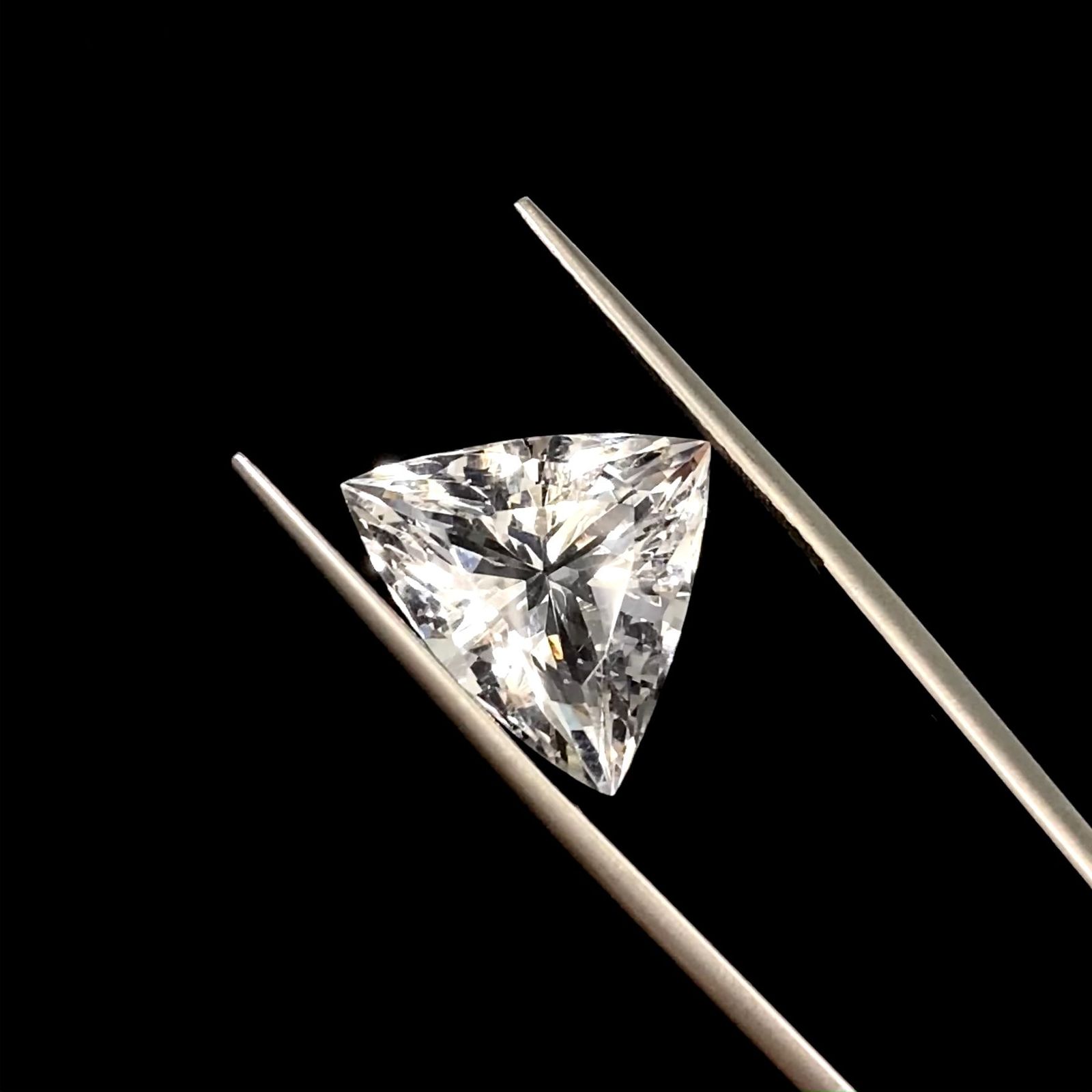 ポルサイト(宝石名ホワイト・ポルサイト)アメリカ産 ソ付(彩珠) 9.206