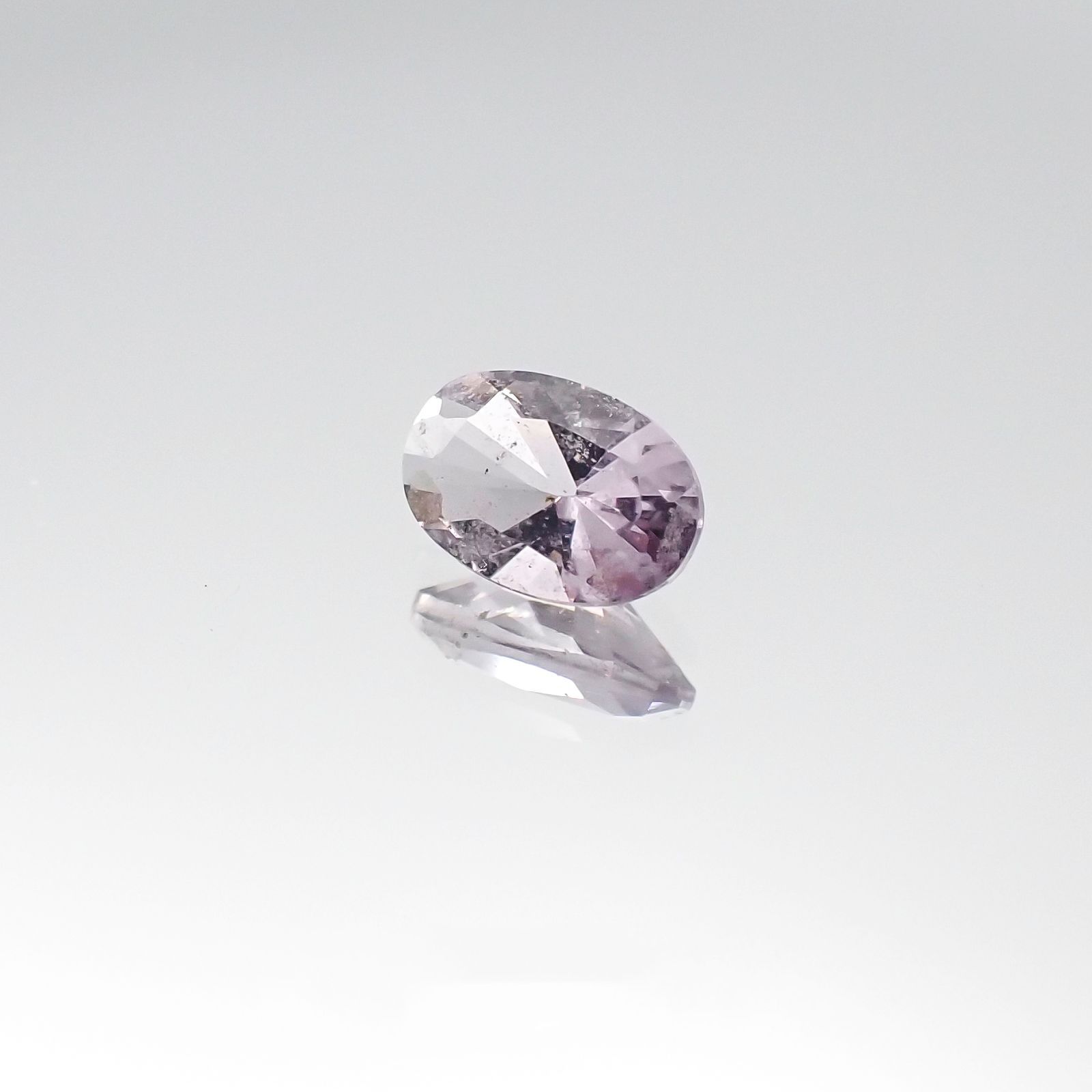 マリアライト(宝石名パープル・スキャポライト)タンザニア産 0.37ct 識別済[231023976]6.2x4mm前後