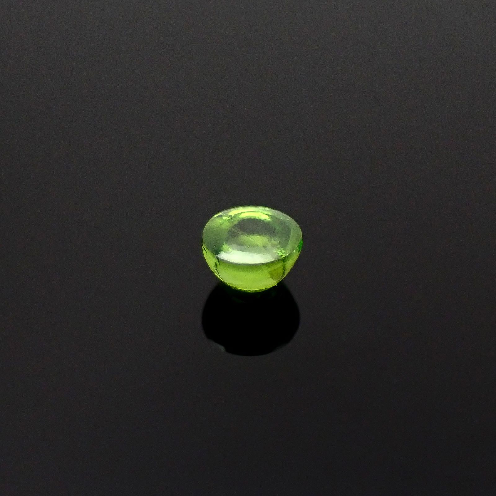 デマントイドガーネット ロシア産 0.060ct[240628250]2.1x2.1mm前後