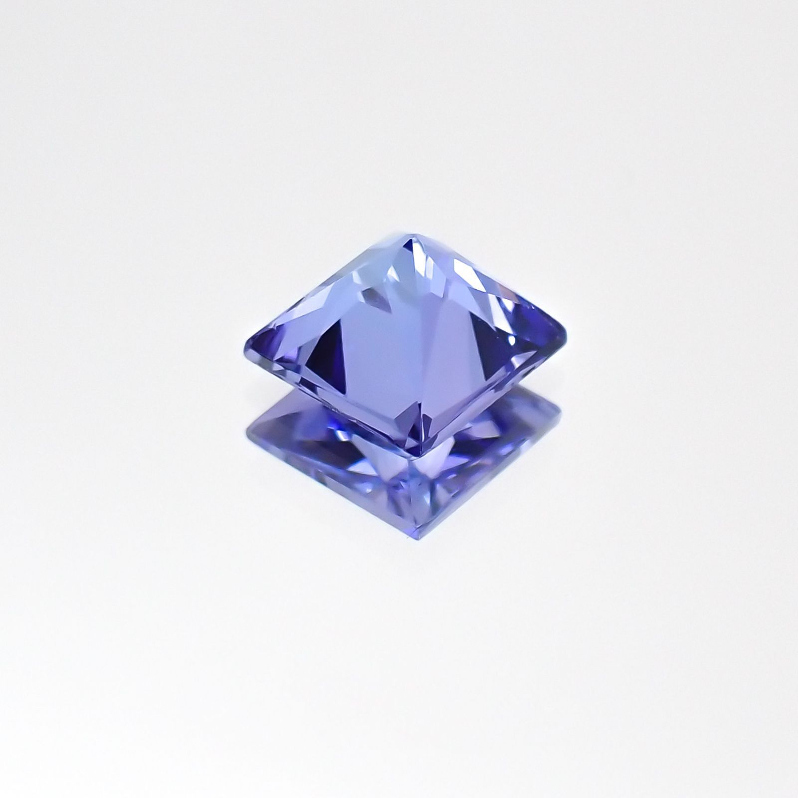 ◇プリンセスカット◇タンザナイト(宝石名タンザナイト) タンザニア産 0.72ct 識別済[21028267]5.1×5.1mm前後