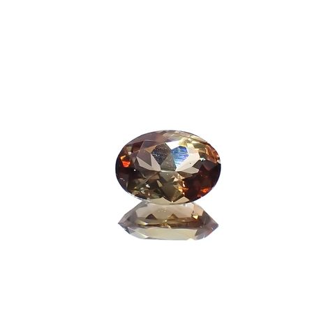 バイカラーアンダリュサイト スリランカ/マダガスカル産 0.65ct[240226145]6.6x4.8mm前後