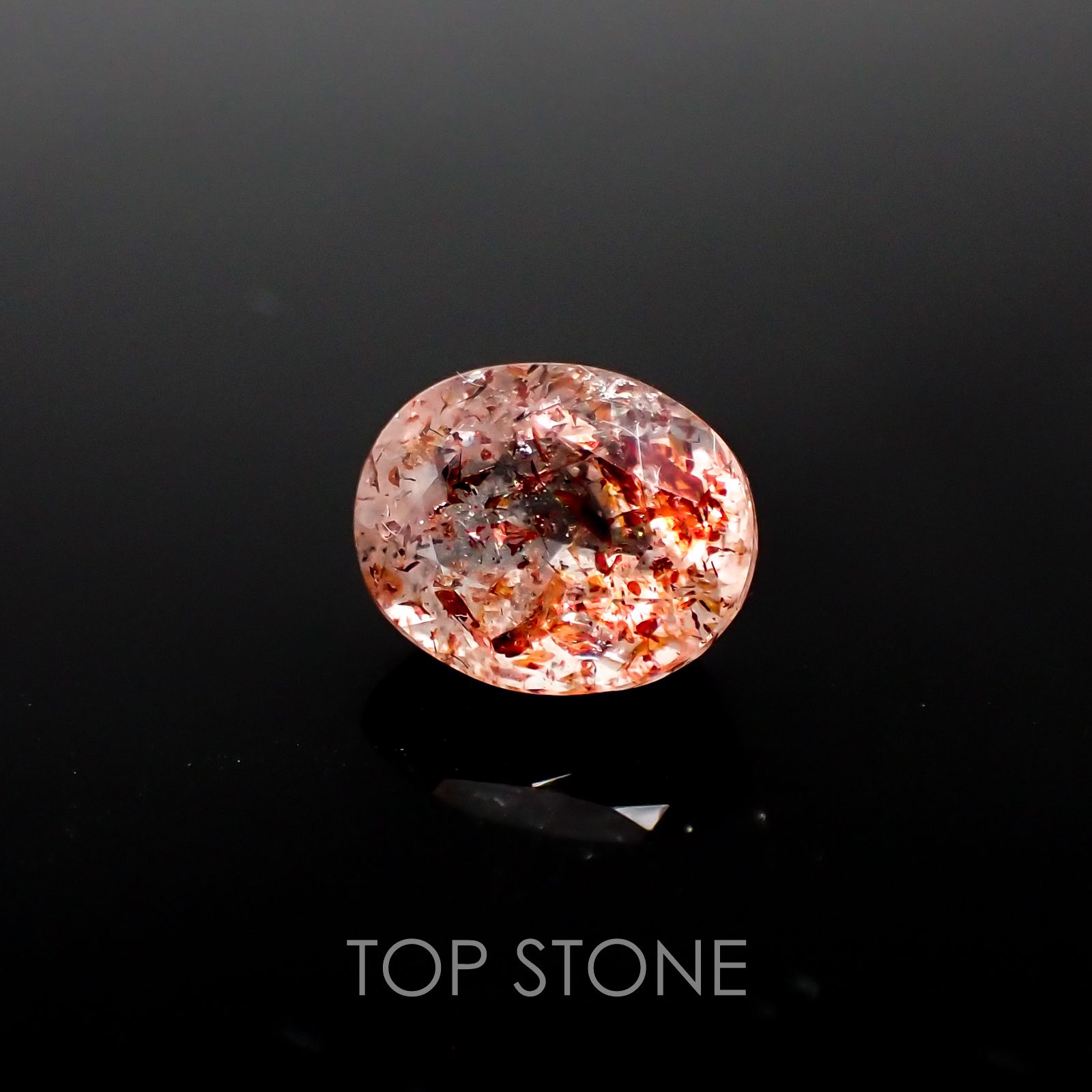 ファイヤークォーツ ナイジェリア産 ルース 1.78ct[210410206]8.6×7mm前後