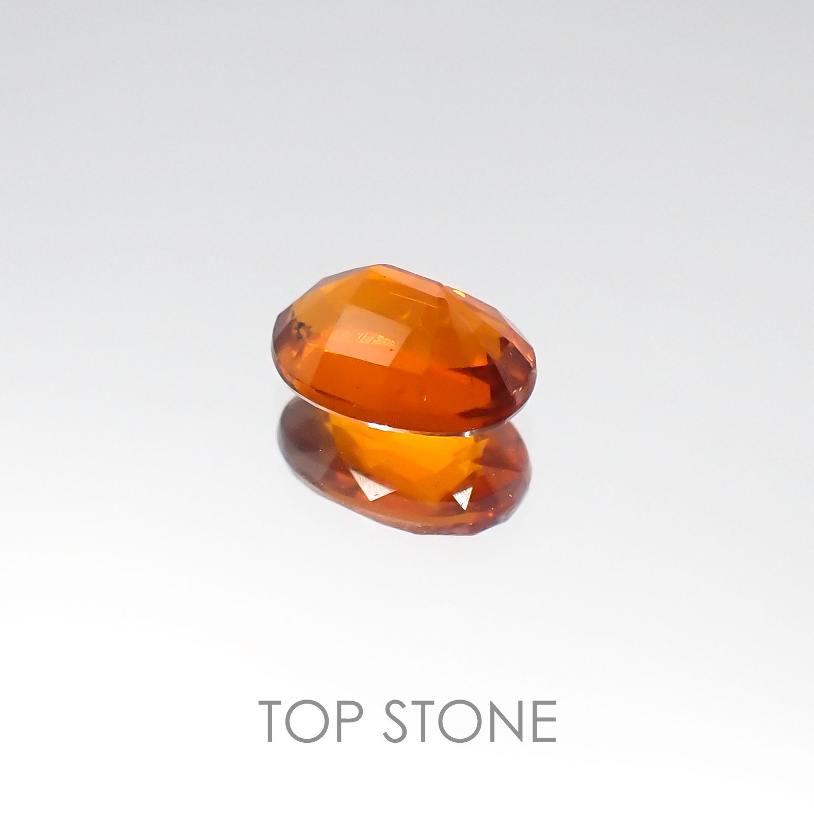 オレンジカイヤナイト タンザニア産 ルース 0.98ct[20096000]7×5mm前後