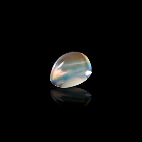 レインボームーンストーン(宝石名アンデシン)インド・タミルナードゥ州産 0.62ct 識別済[240828625]6.1x4.1mm前後