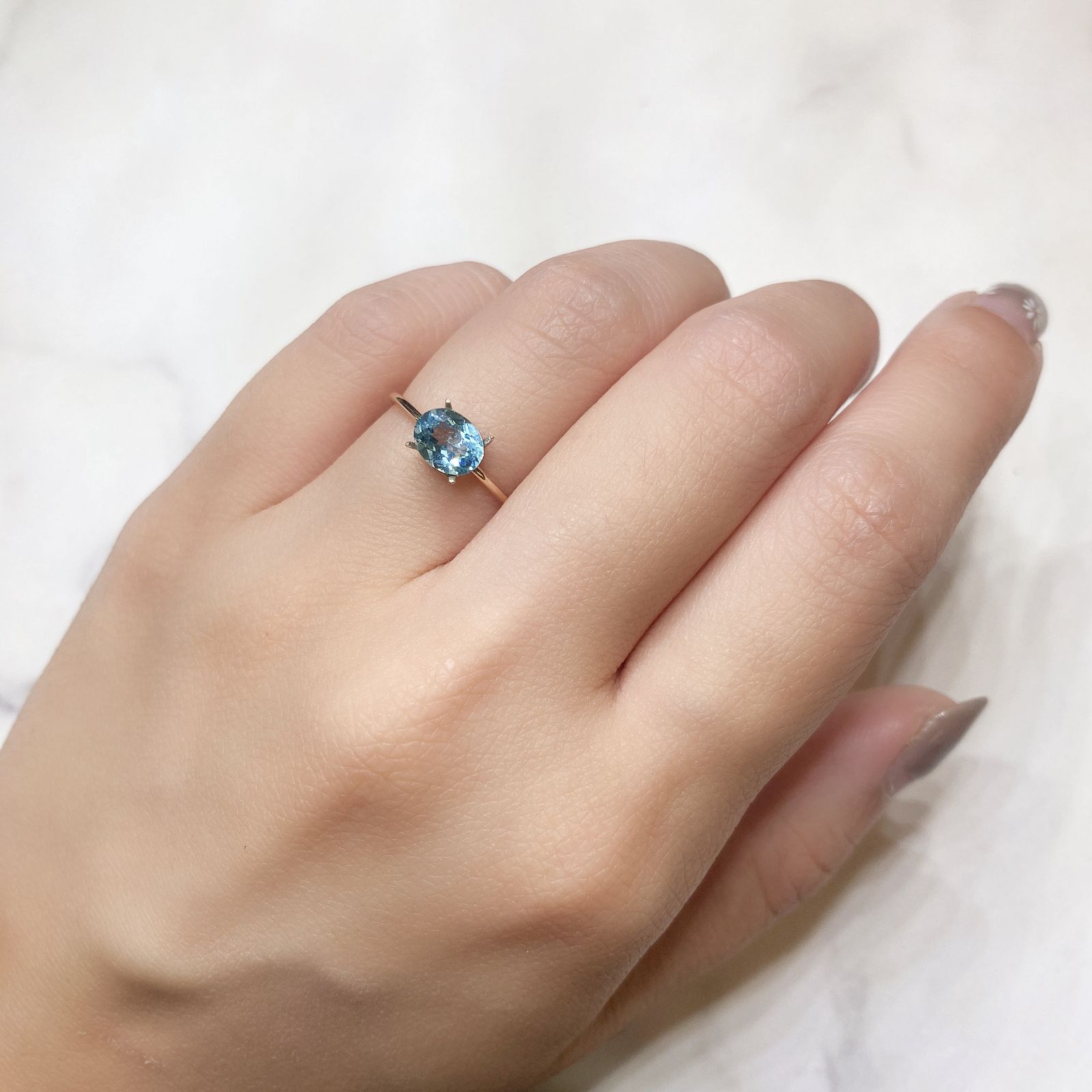 アパタイト(宝石名アパタイト) マダガスカル産 0.87ct  識別済[211013523]6.9×5.4mm前後