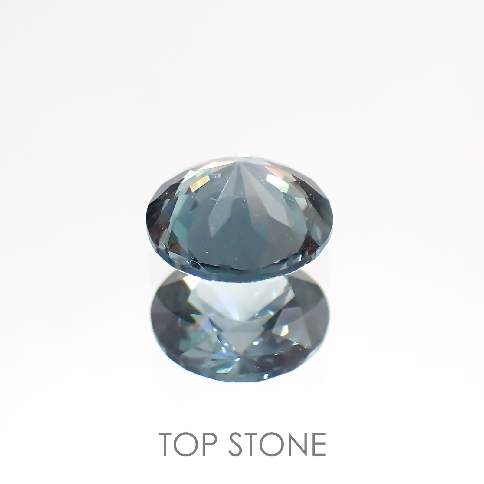 ブルーグレイッシュスピネル(宝石名スピネル) ビルマ産 0.49ct 識別済[210913463]5×5mm前後