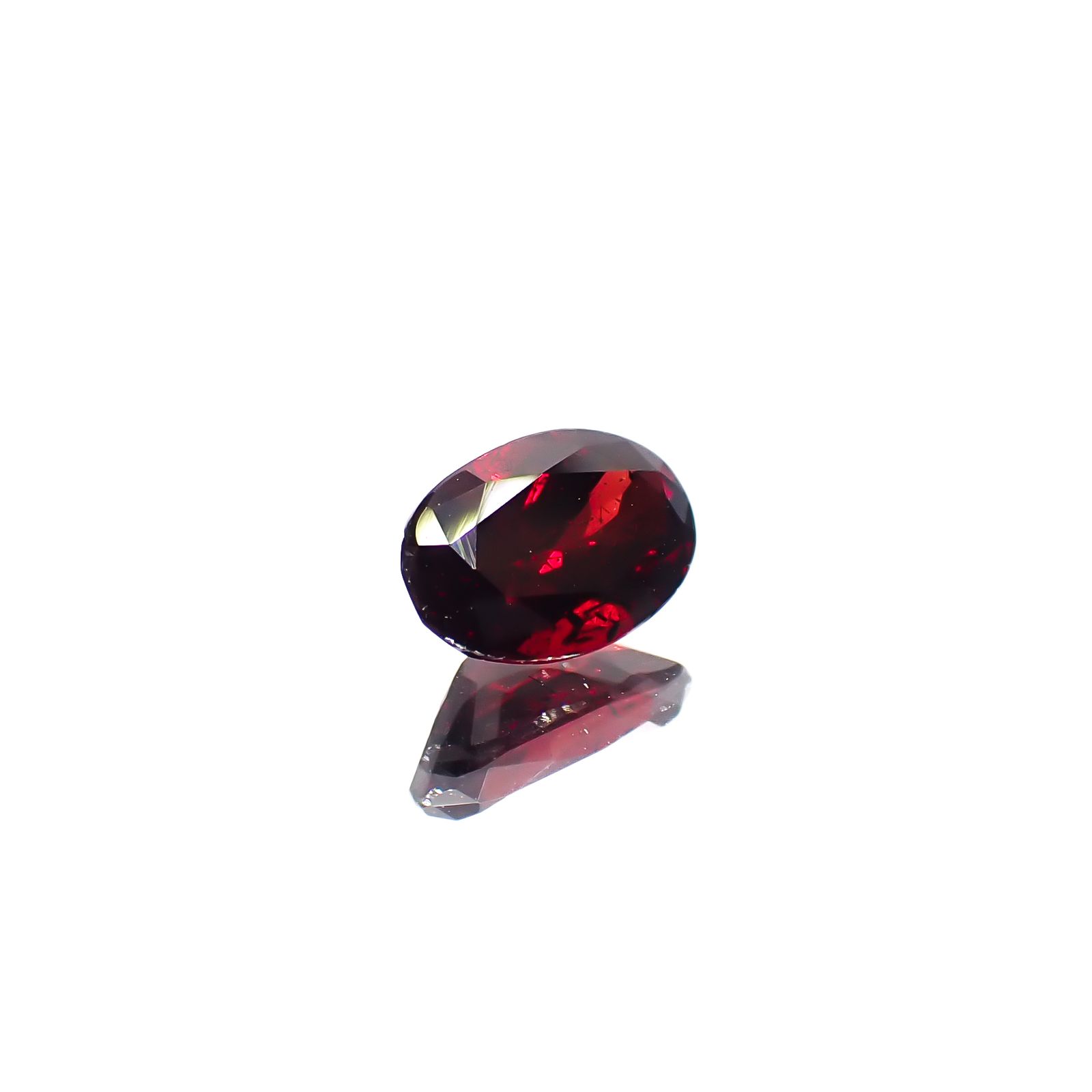 アントヒルガーネット(クロムパイロープガーネット) アメリカ・アリゾナ州産 0.57ct[240527826]6.1x4mm前後