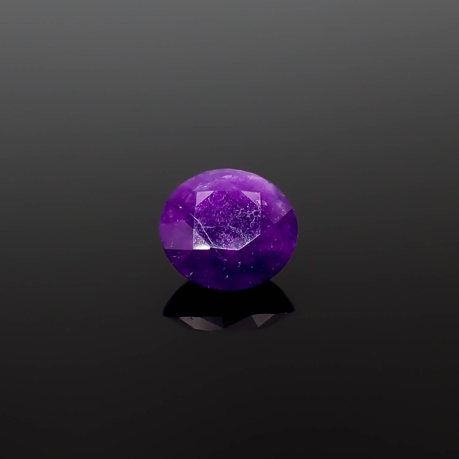 スギライト 南アフリカ産 0.78ct[240628376]6.4x6.3mm前後