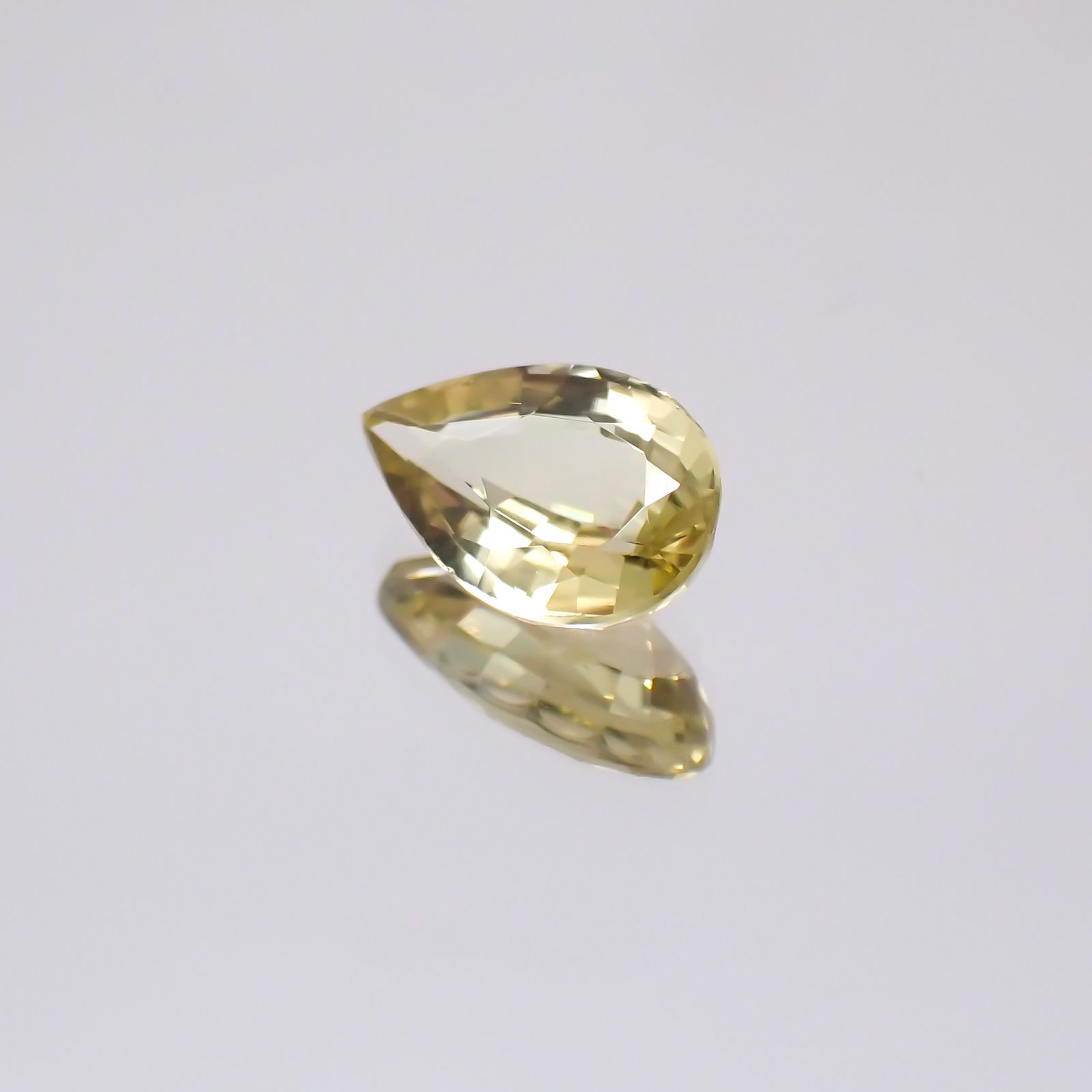シンハライト(宝石名シンハライト)スリランカ産 1.26ct 識別済[231224399]8.8x5.5mm前後