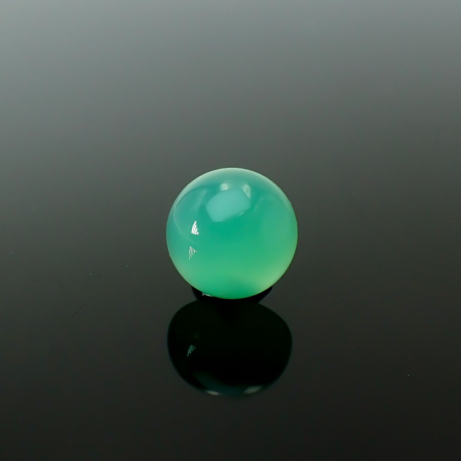 クリソプレーズ オーストラリア産 3.03ct [250730887]9.1x9.1mm前後
