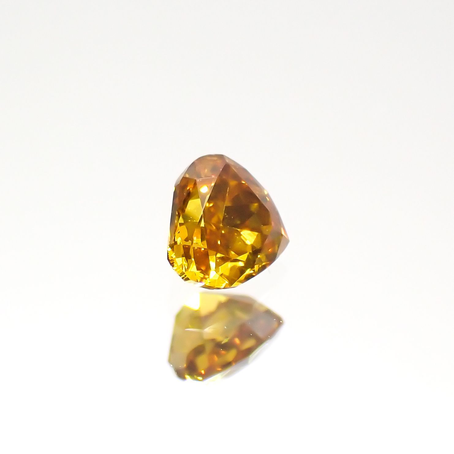 オレンジダイヤモンド SI-1 / FANCY DEEP YELLOW ORANGE(宝石名ダイアモンド) 0.143ct ソ付(CGL)[220115150]2.93x3.3mm前後