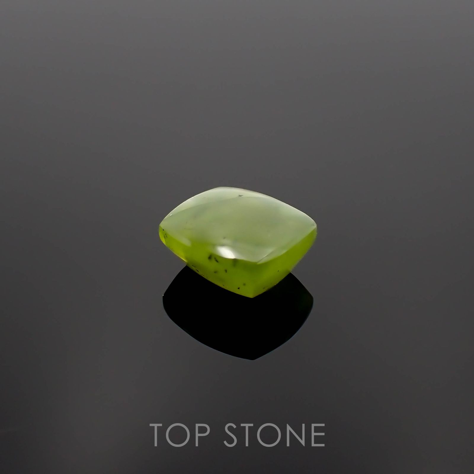 グリーンオパール ブラジル・アマゾン産 4.45ct[230120064]11.5x10.4mm前後