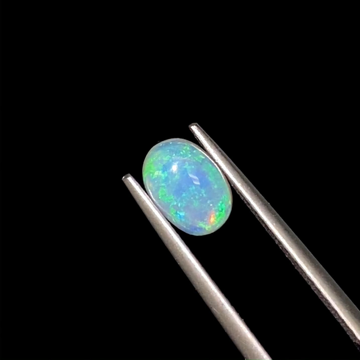 クリスタルオパール(宝石名オパール)オーストラリア産 0.86ct 識別済