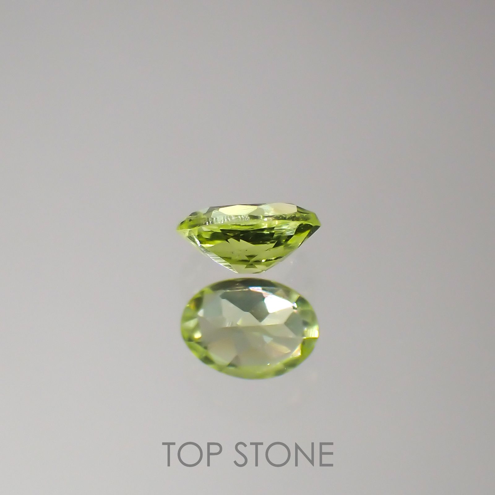 パロットクリソベリル(宝石名クリソベリル)インド産 0.18ct 識別済[220616423]4.1x3mm前後