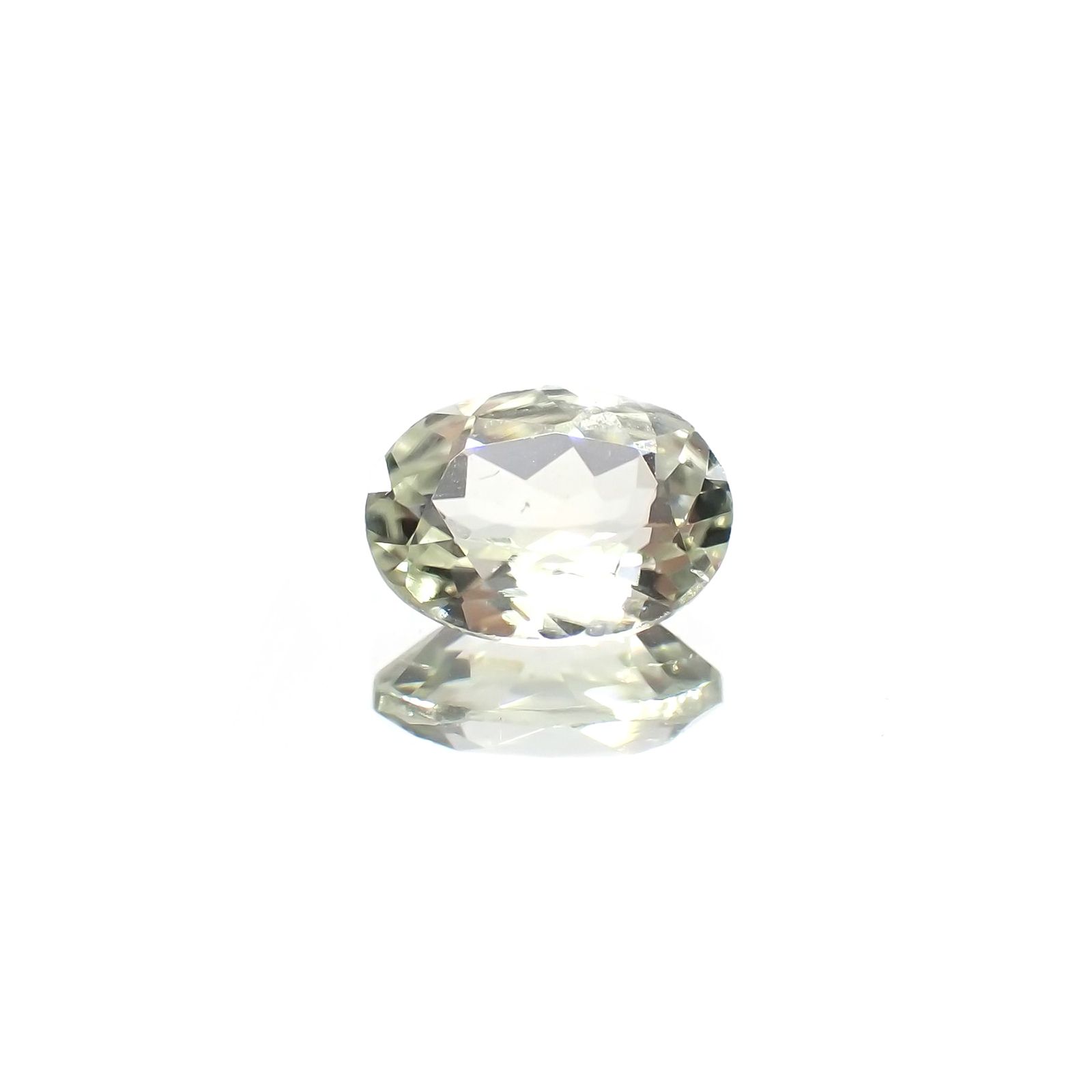 シリマナイト(宝石名シリマナイト)インド産 識別済 1.27ct / 8.1x6.1mm前後 [221018460]