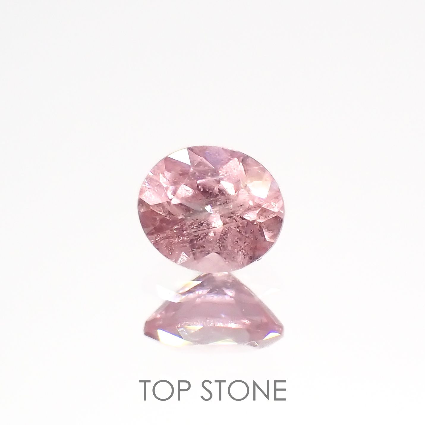 ピンクサファイア(宝石名サファイア)タンザニア・ウィンザー産 0.25ct 識別済[220616165]3.9x3.4mm前後