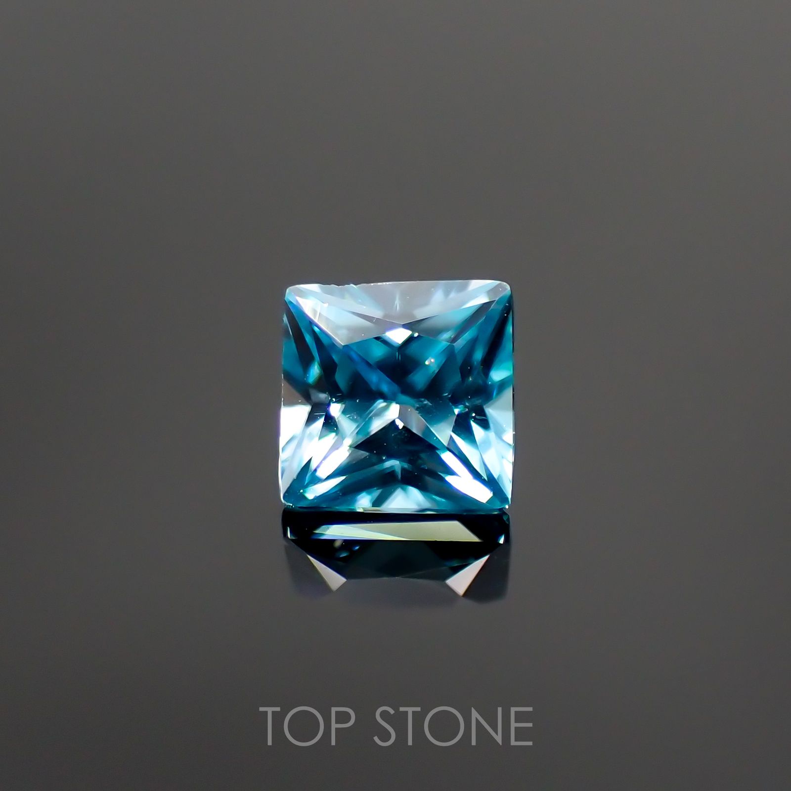 ◇プリンセスカット◇ブルージルコン(宝石名ジルコン) カンボジア産 1.13ct 識別済[210913432]5.1×5.1mm前後