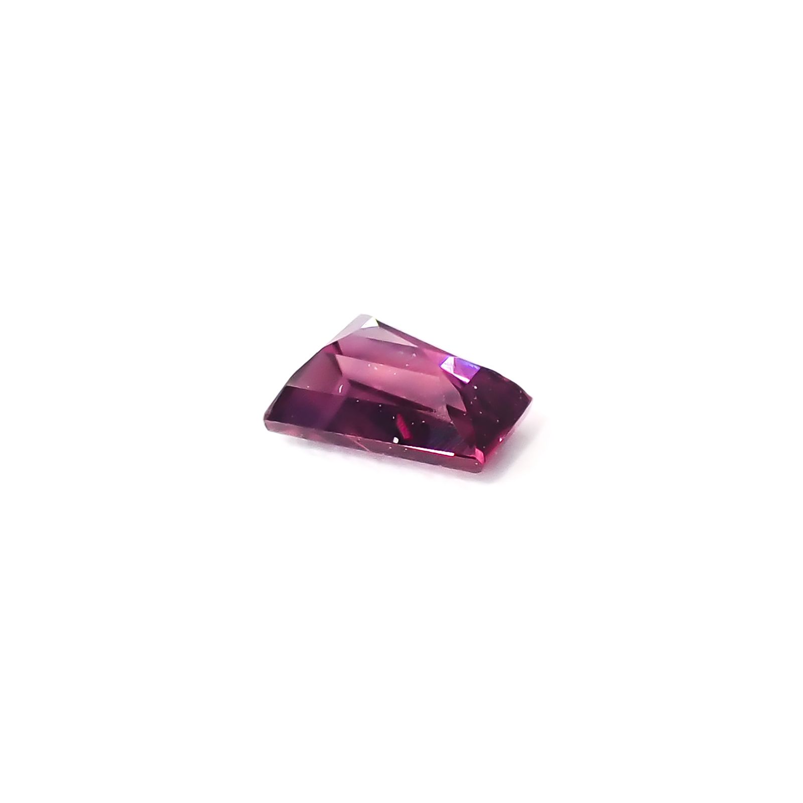 ウィンザーサファイア タンザニア・ウィンザー産 0.17ct / 3.5x2.7mm前後 [260532130]