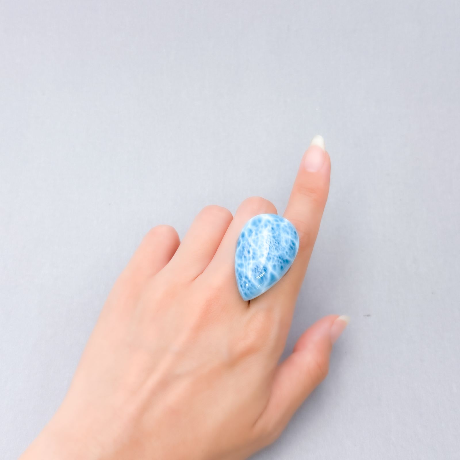 ハイクオリティ　ラリマー　三角型　ネックレス　2 ラリマー ドミニカ共和国産 76.91ct [250630538]35.9x23.2mm前後