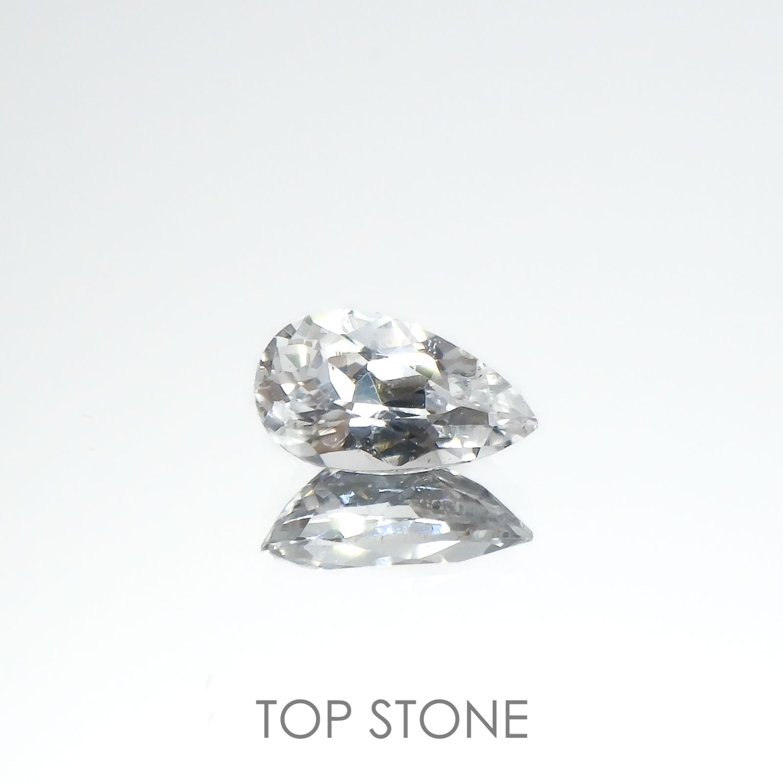 フェナカイト(宝石名フェナカイト)マダガスカル産 0.49ct 識別済[220817417]7.1x4mm前後