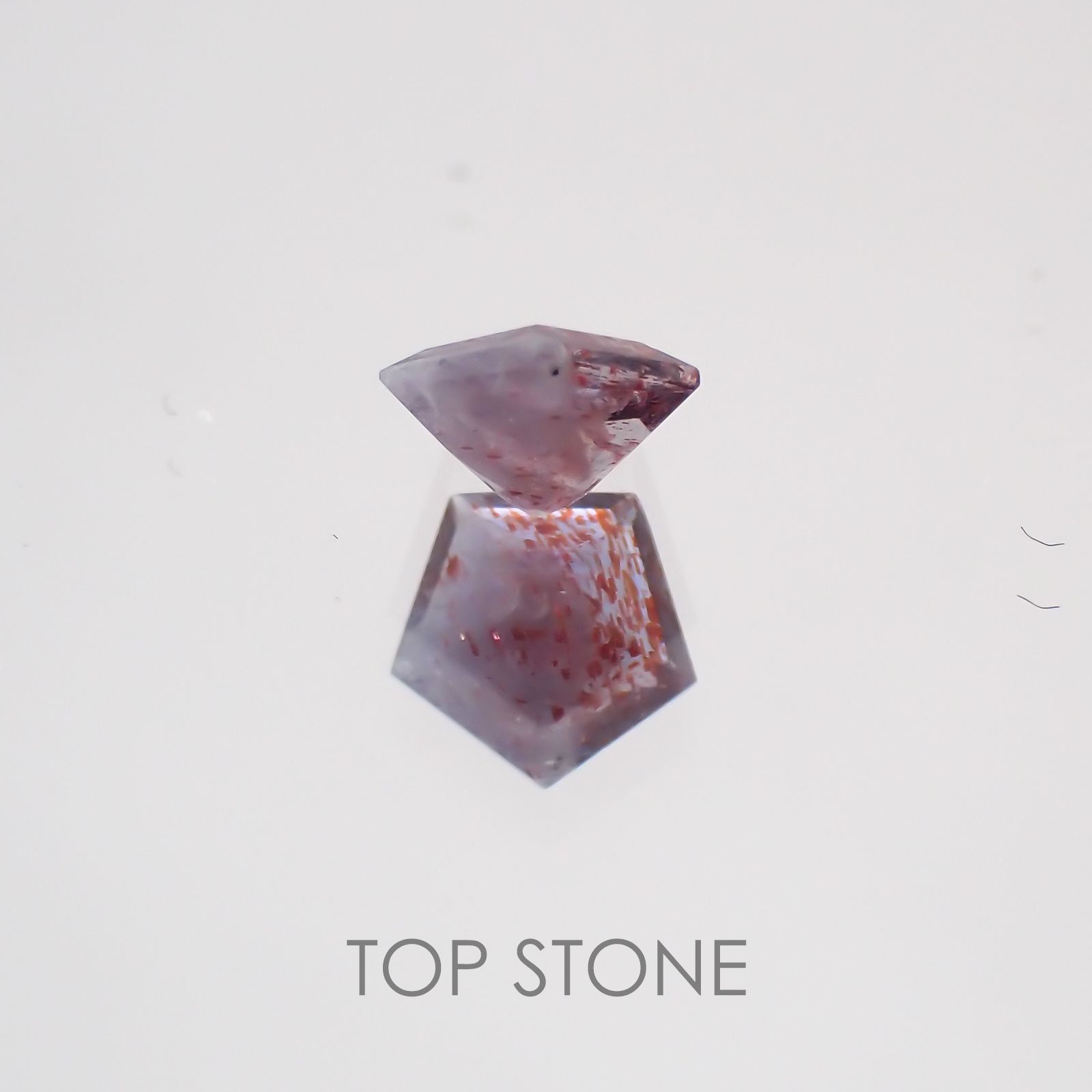 ◇ペンタゴンカット◇ブラッドショットアイオライトSA インド産 ルース 0.17ct[210210078]4×4.2mm前後