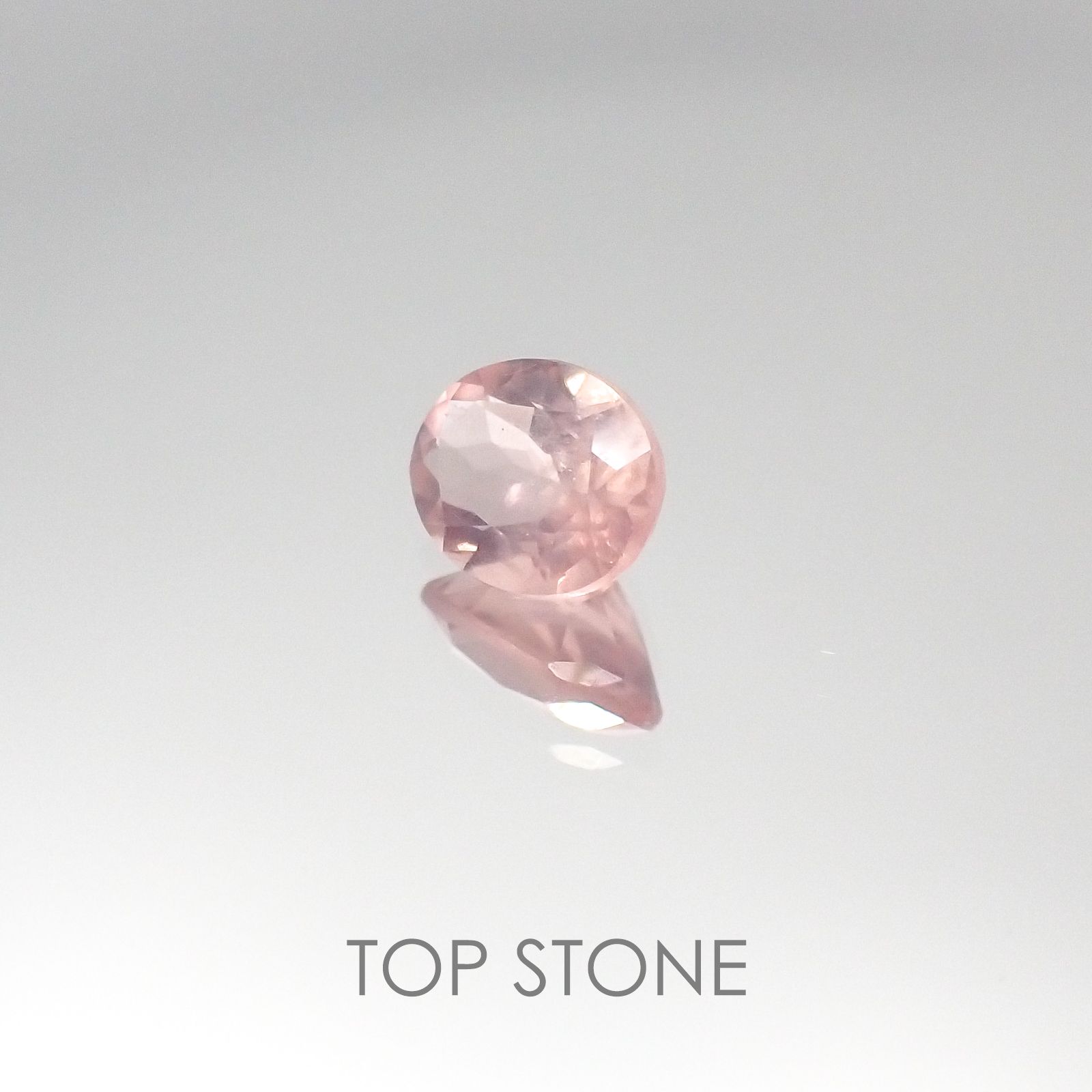 ディープローズクォーツ モザンビーク産 ルース 0.45ct[20095388]5.8×4.6mm前後