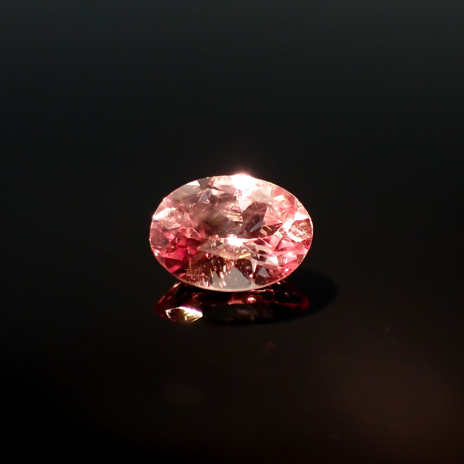 ドラゴンガーネット タンザニア産 0.89ct[231023694]7x5mm前後